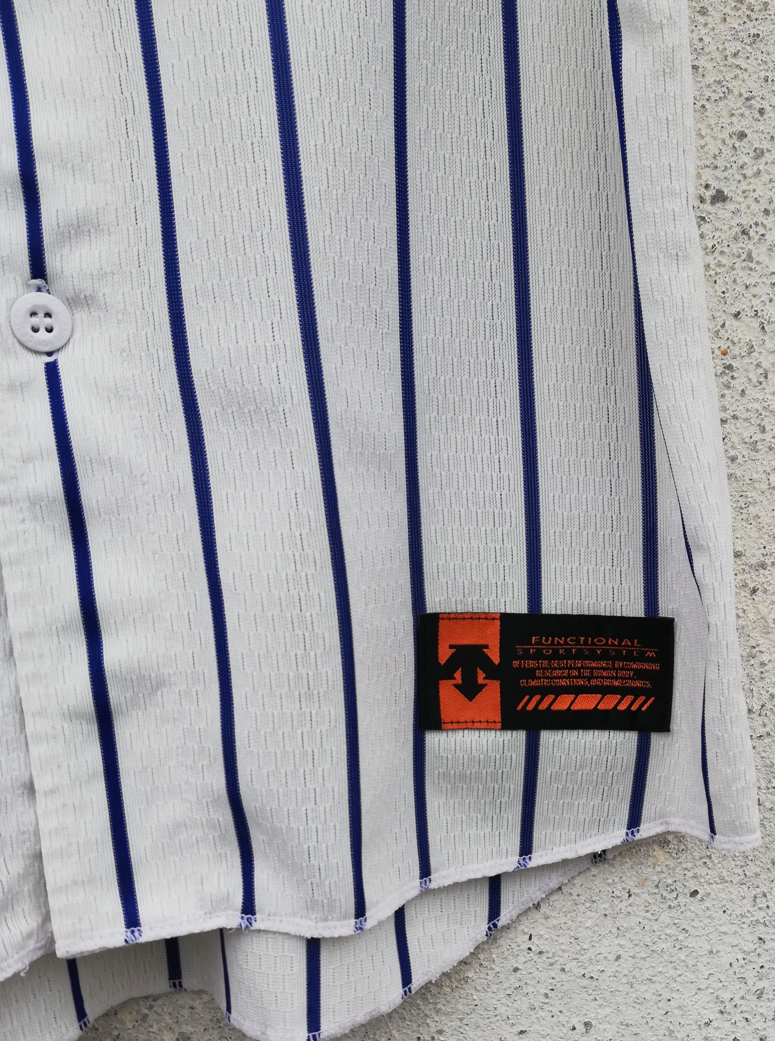 Descente × MLB 🔥Descente Snakes Big Logo Baseball Jersey Button Up🔥 Size US S / EU 44-46 / 1 - 3 Thumbnail
