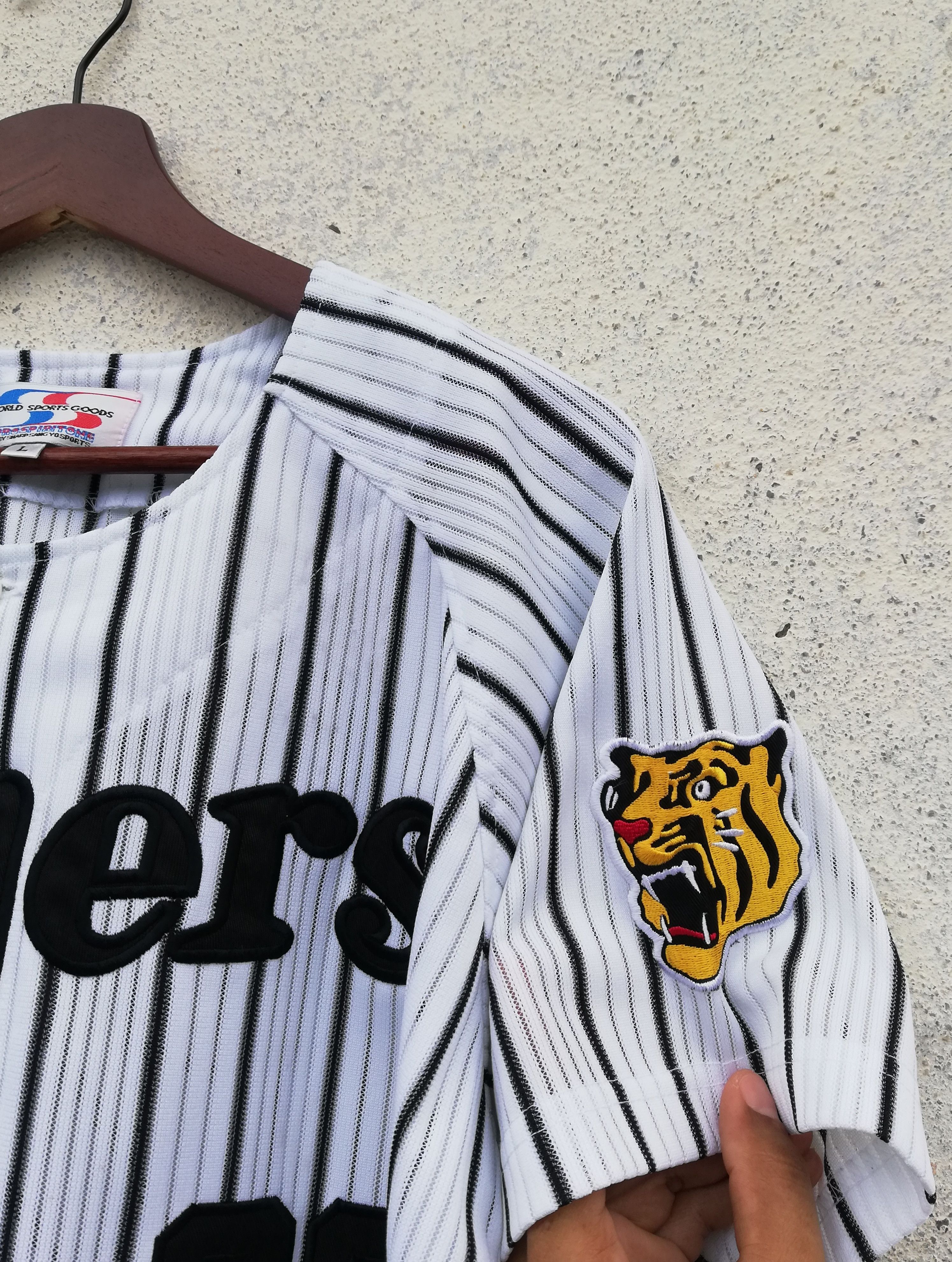 Japanese Brand × MLB 🔥Hanshin Tigers Baseball Jersey Norihiro Fukuhara 28🔥 Size US L / EU 52-54 / 3 - 3 Thumbnail