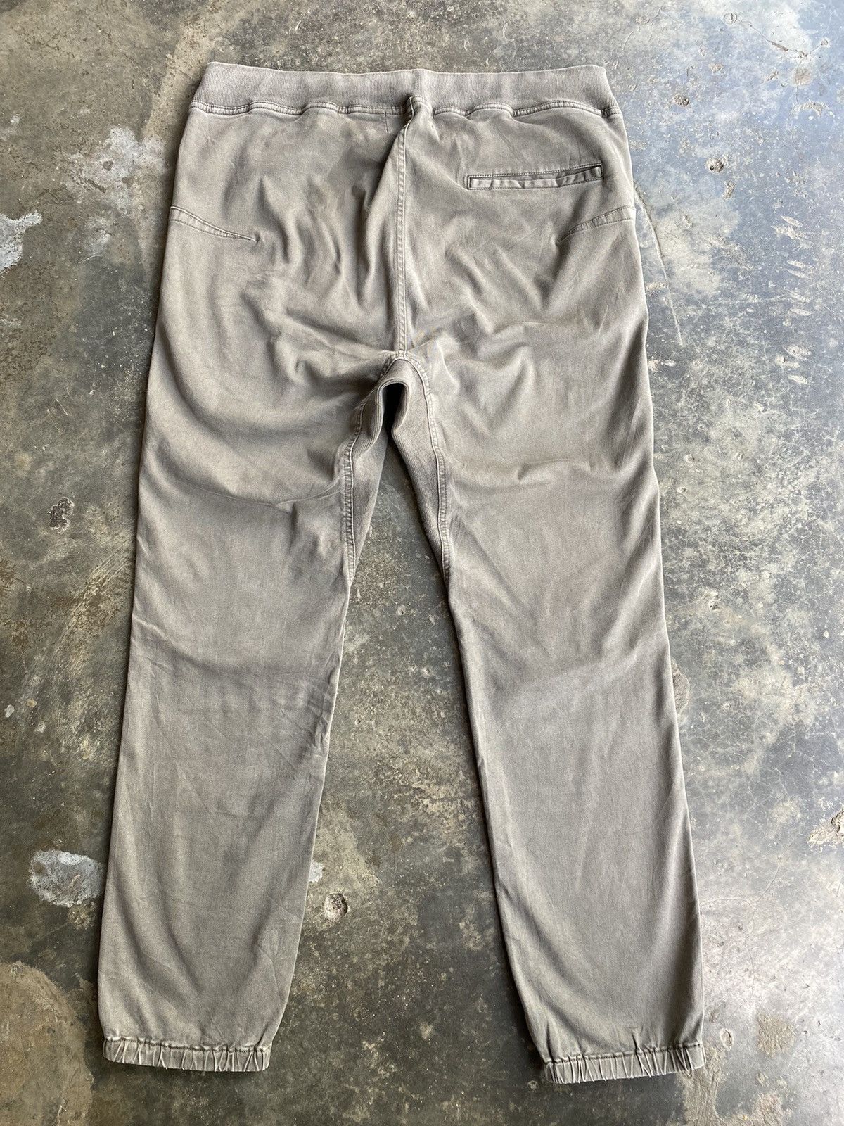 CABANE de ZUCCa × Japanese Brand Cabane de Zucca Joggers Pants Size US 35 - 2 Thumbnail