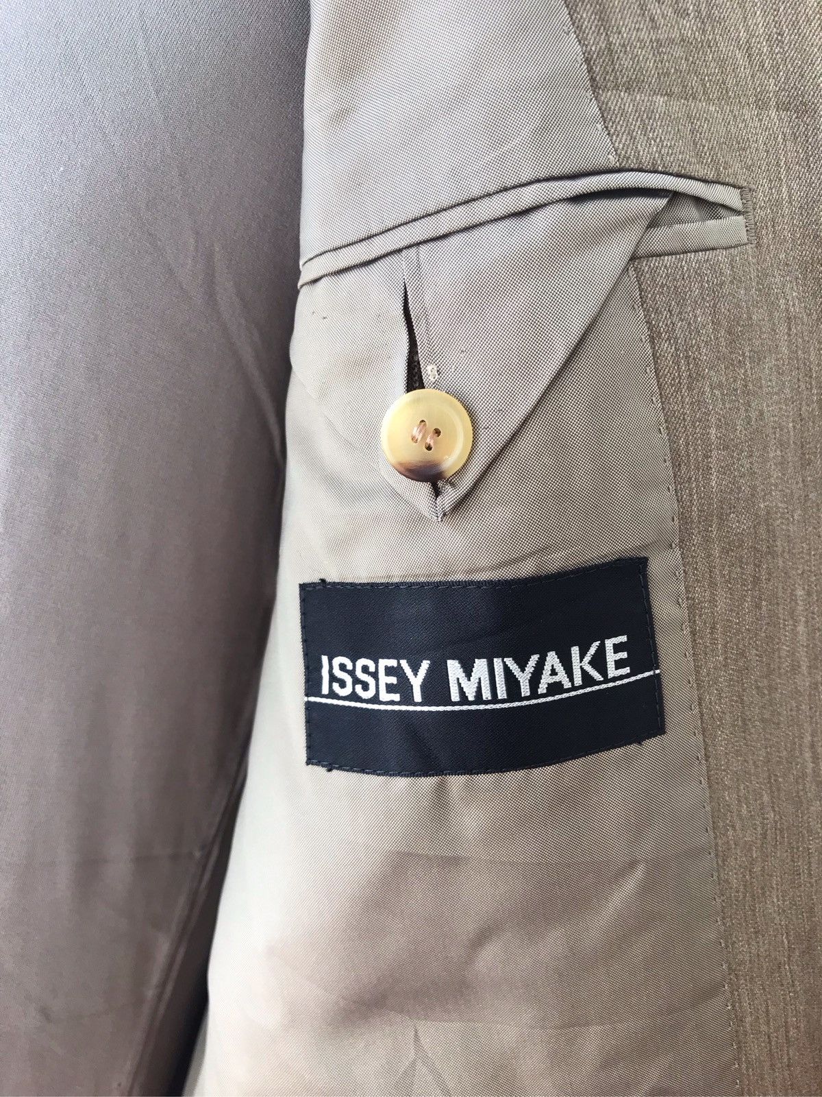Designer ISSEY MIYAKE Japanese Designer Distressed Blazer Size 42R - 2 Thumbnail