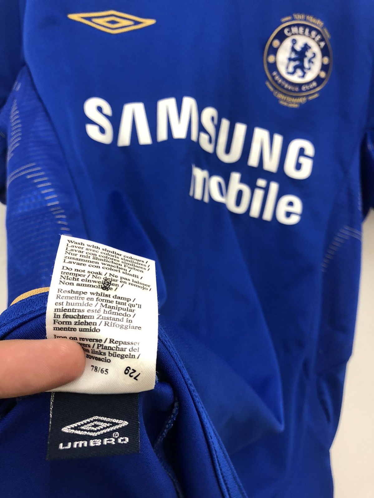 Chelsea Soccer 2005-06 CHELSEA Centenary Home ARJEN ROBBEN #16 Jersey EPL Size US S / EU 44-46 / 1 - 6 Thumbnail