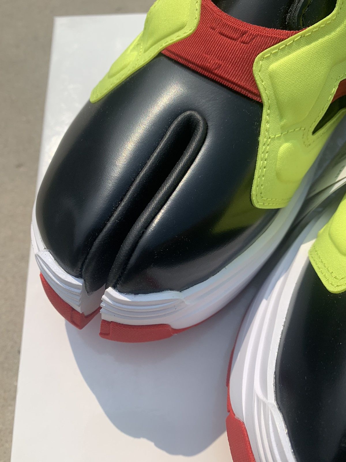 Maison Margiela × Reebok Maison Margiela Tabi Instapump Fury Oxford Shoes Size US 9 / EU 42 - 3 Thumbnail