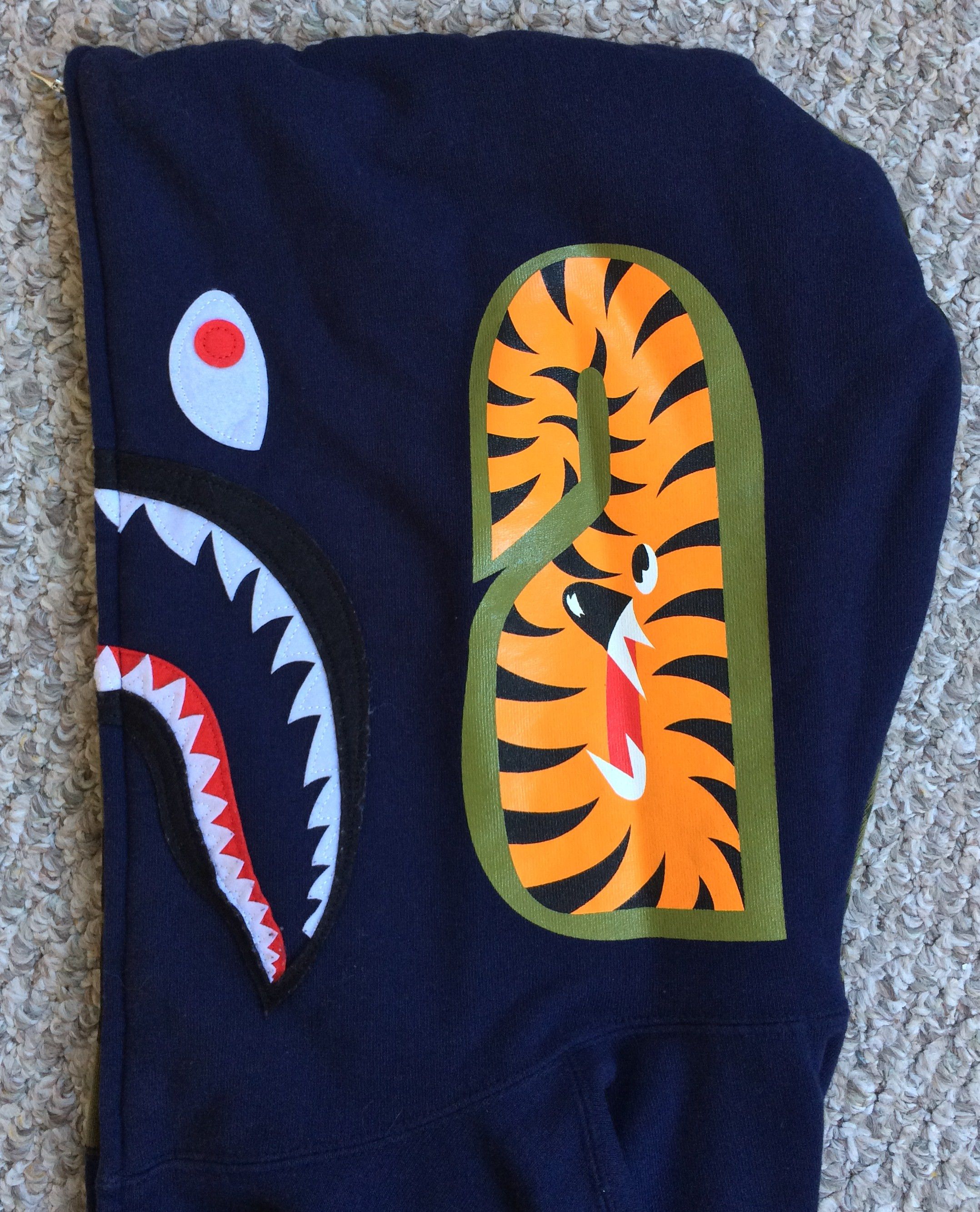Bape OG Bape Camo Shark Hoodie Size US L / EU 52-54 / 3 - 4 Thumbnail