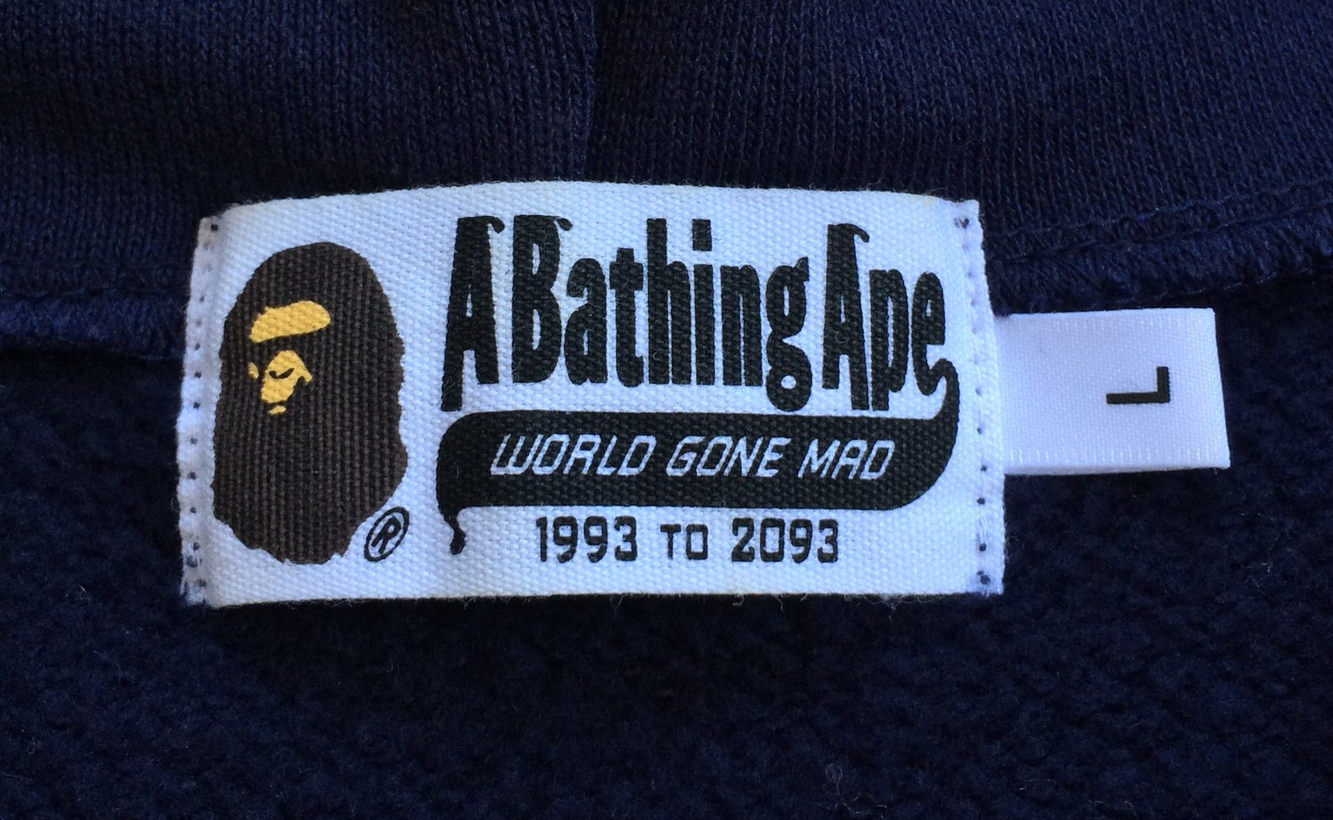 Bape OG Bape Camo Shark Hoodie Size US L / EU 52-54 / 3 - 6 Thumbnail