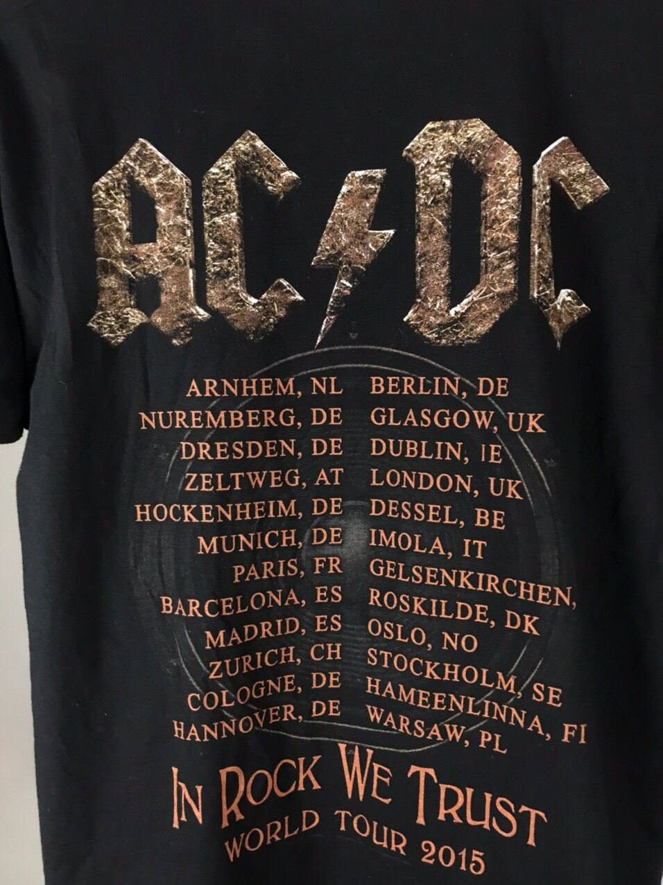 Band Tees AC/DC 2015 vintage rock band tour tee Size US M / EU 48-50 / 2 - 5 Thumbnail