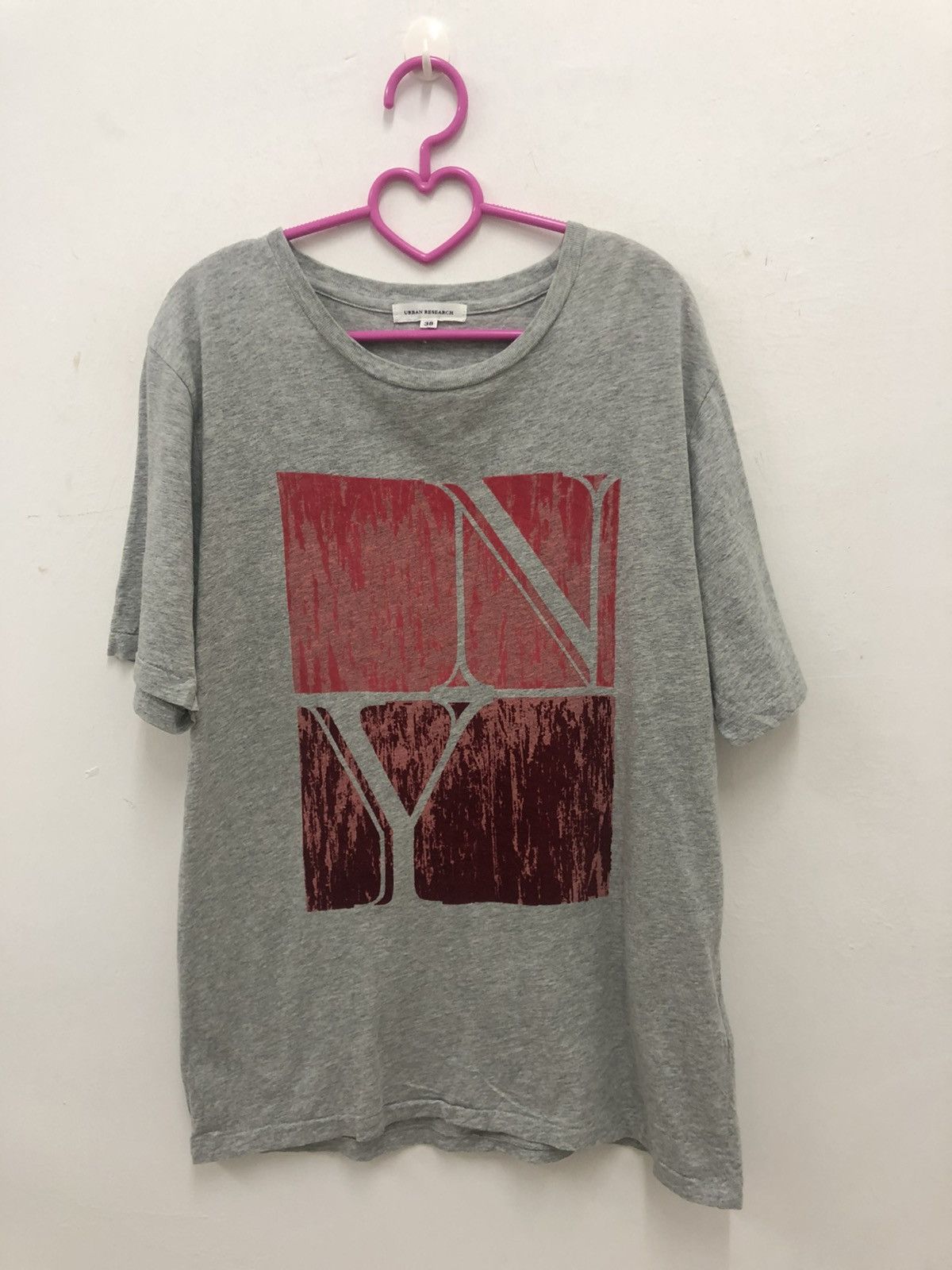 URBAN RESEARCH DOORS Rare URBAN RESEARCH NY Spell Out Big Logo Shirt Size US S / EU 44-46 / 1 - 1 Thumbnail