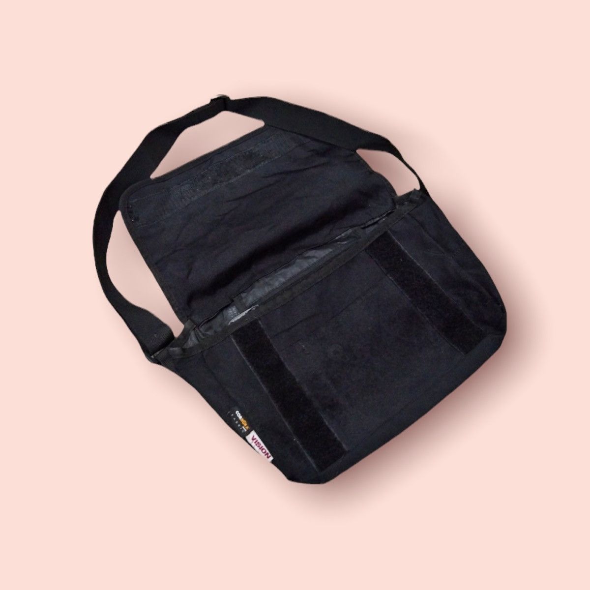 VINTAGE VISION STREETWEAR MINI CROSSBODY MESSENGER