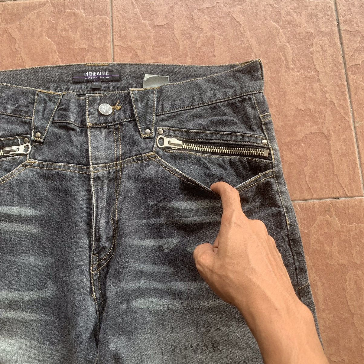 In The Attic × Japanese Brand × Seditionaries 💥 STEALS 💥 IN THE ATTIC JEANS 33x34 SKULLS TROUSERS RUGGED Size US 33 - 7 Thumbnail