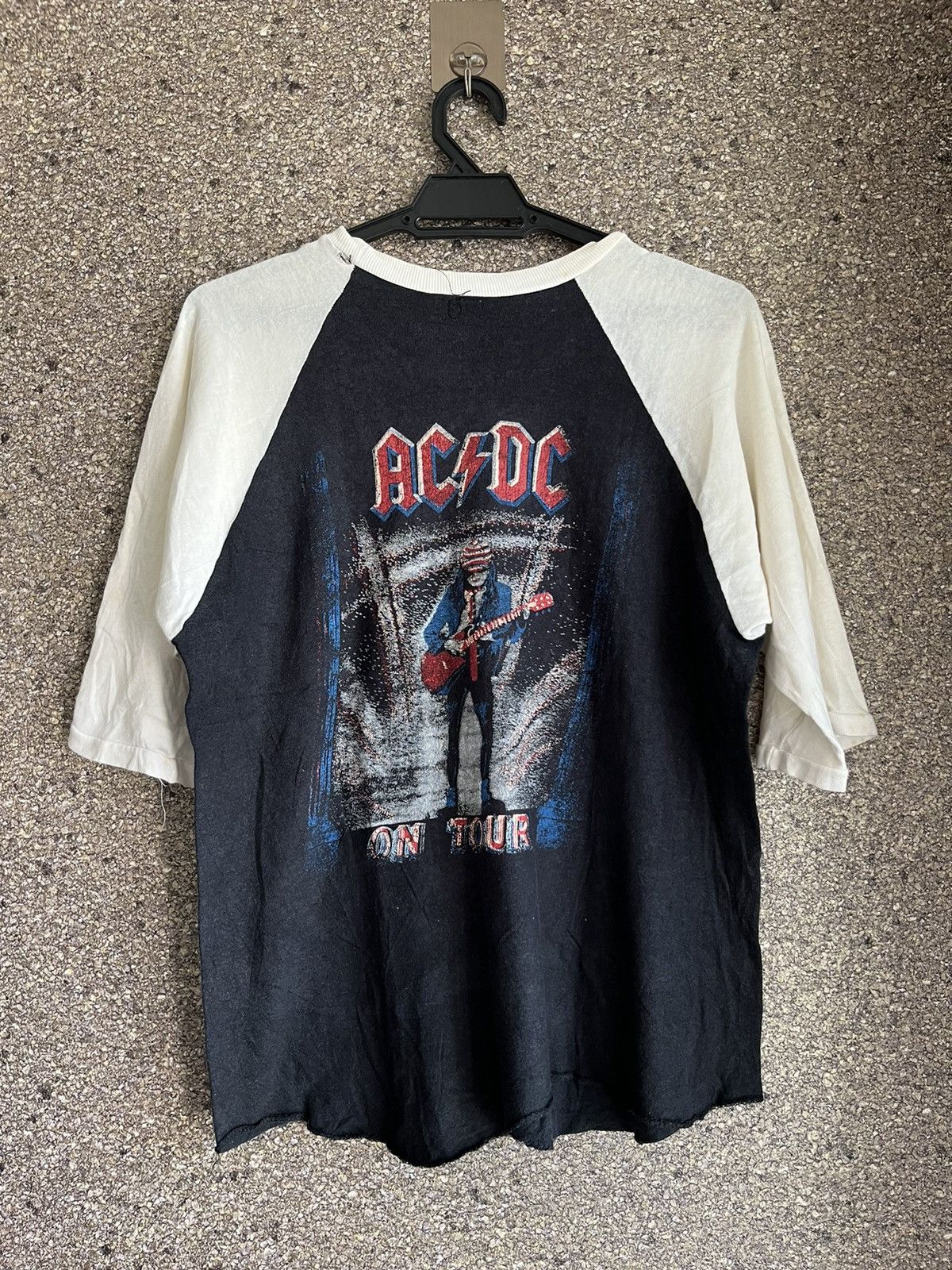 Vintage ACDC ft28 Size US M / EU 48-50 / 2 - 4 Thumbnail