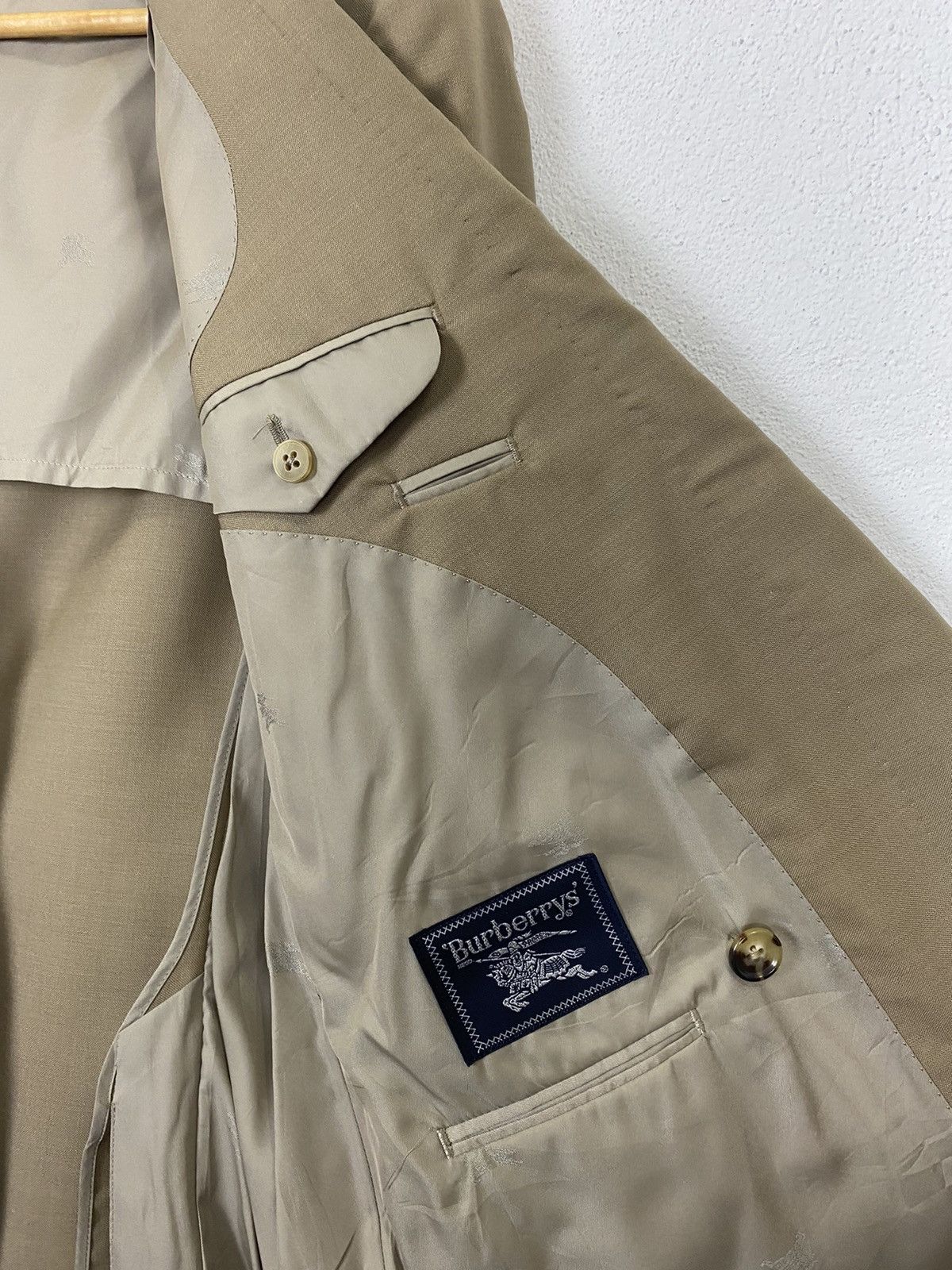 Burberry × Vintage VINTAGE BURBERRYS GOLD BUTTON FORMAL BLAZER Size US M / EU 48-50 / 2 - 10 Thumbnail
