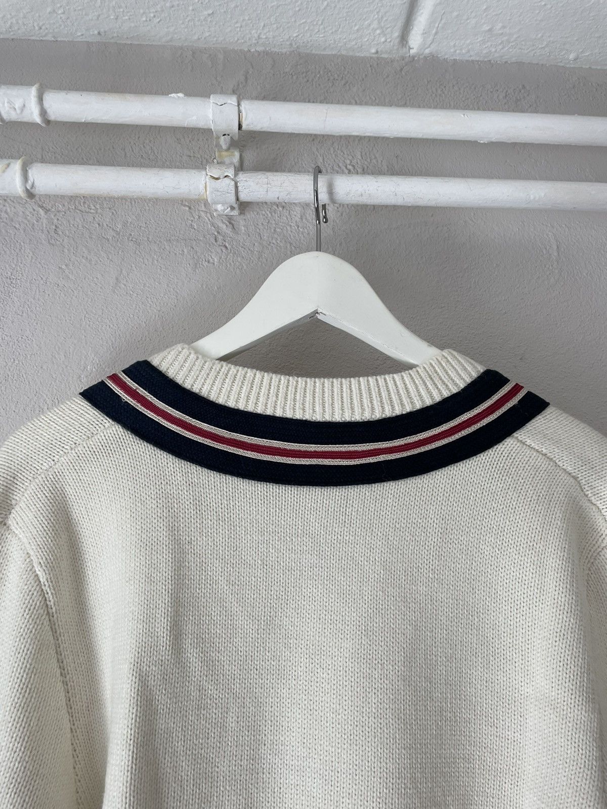 Gucci Bee Embroidered V-Neck Pullover Sweater Size US XL / EU 56 / 4 - 5 Thumbnail