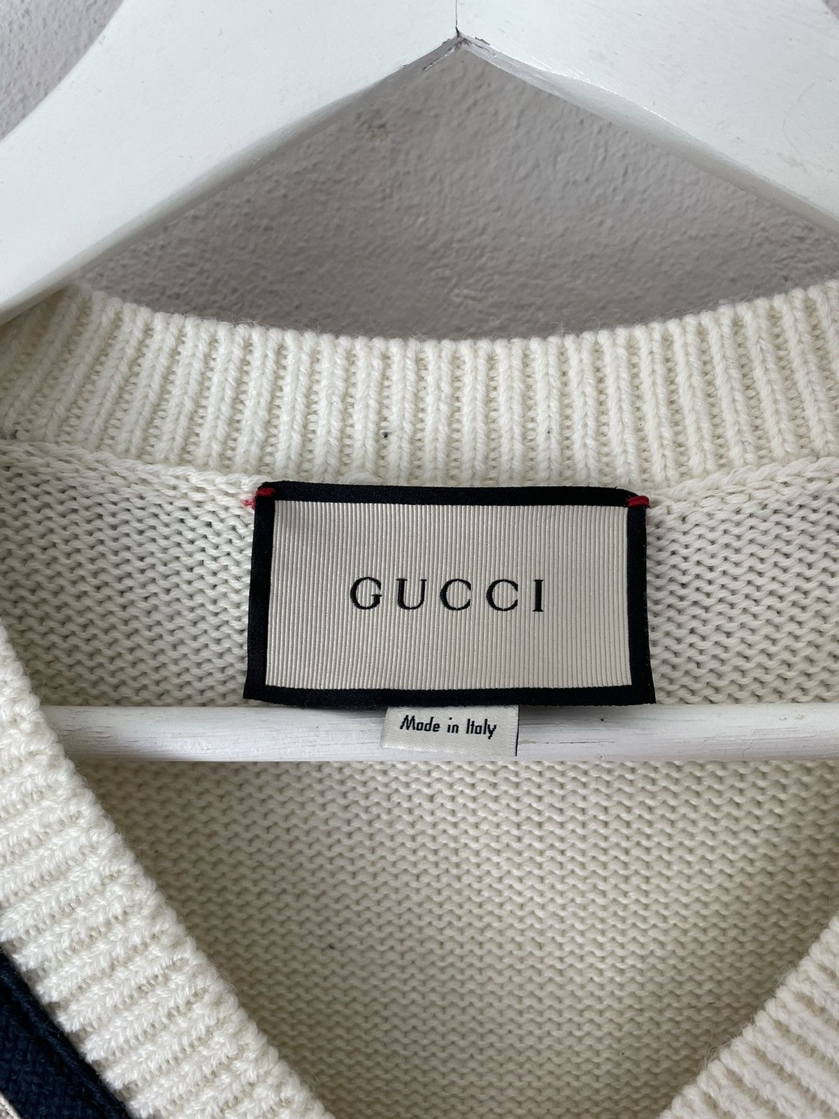 Gucci Bee Embroidered V-Neck Pullover Sweater Size US XL / EU 56 / 4 - 7 Thumbnail