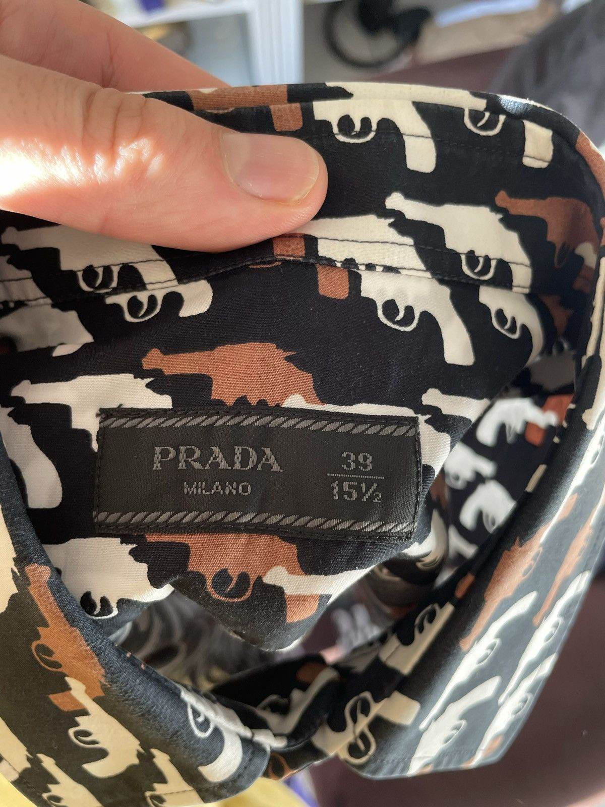 Prada Gun Print Short-Sleeve Shirt Size US M / EU 48-50 / 2 - 6 Thumbnail