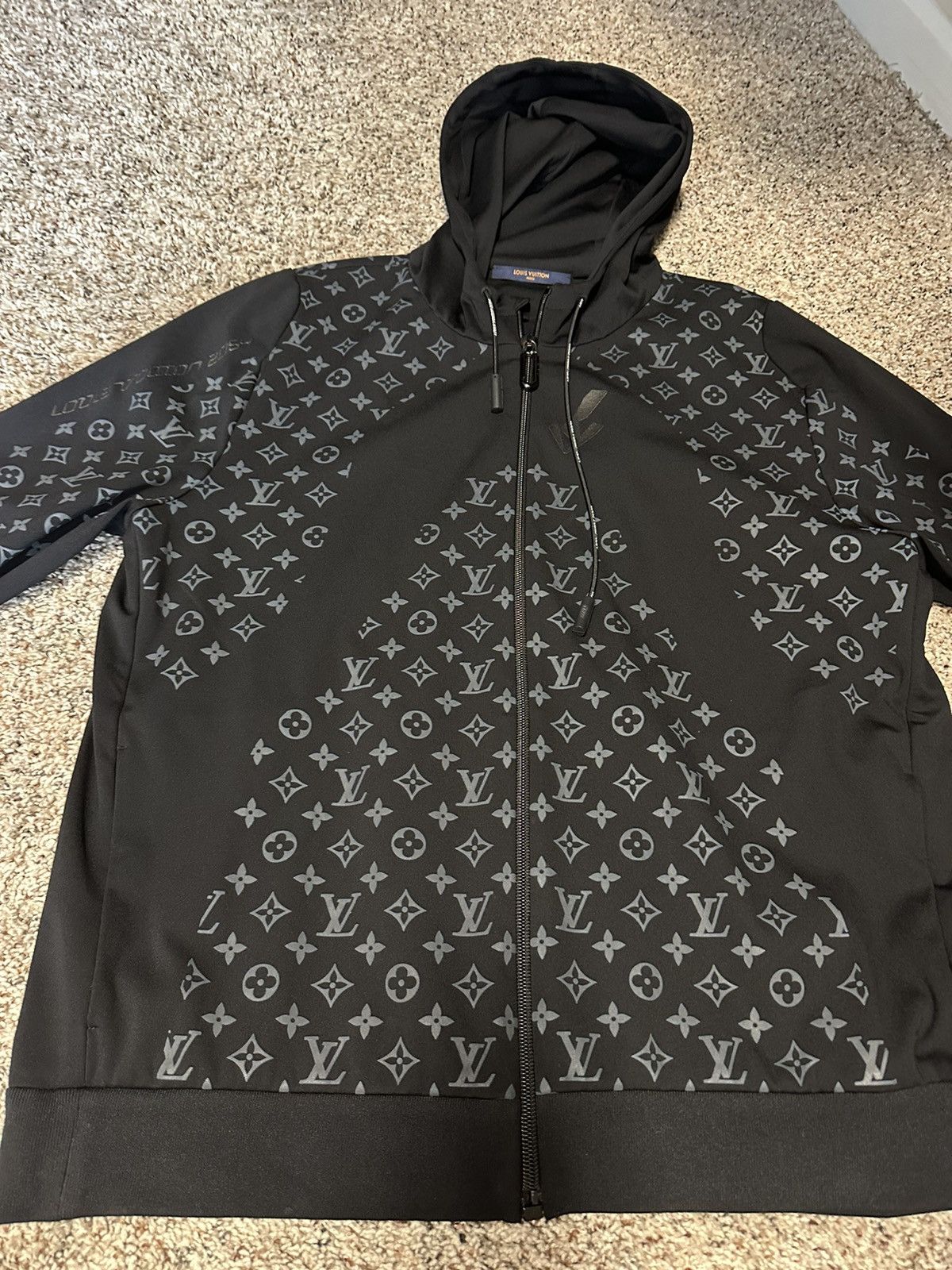 Louis Vuitton Monogram Louis Vuitton 2054 Hybrid Zip Through, Black, S