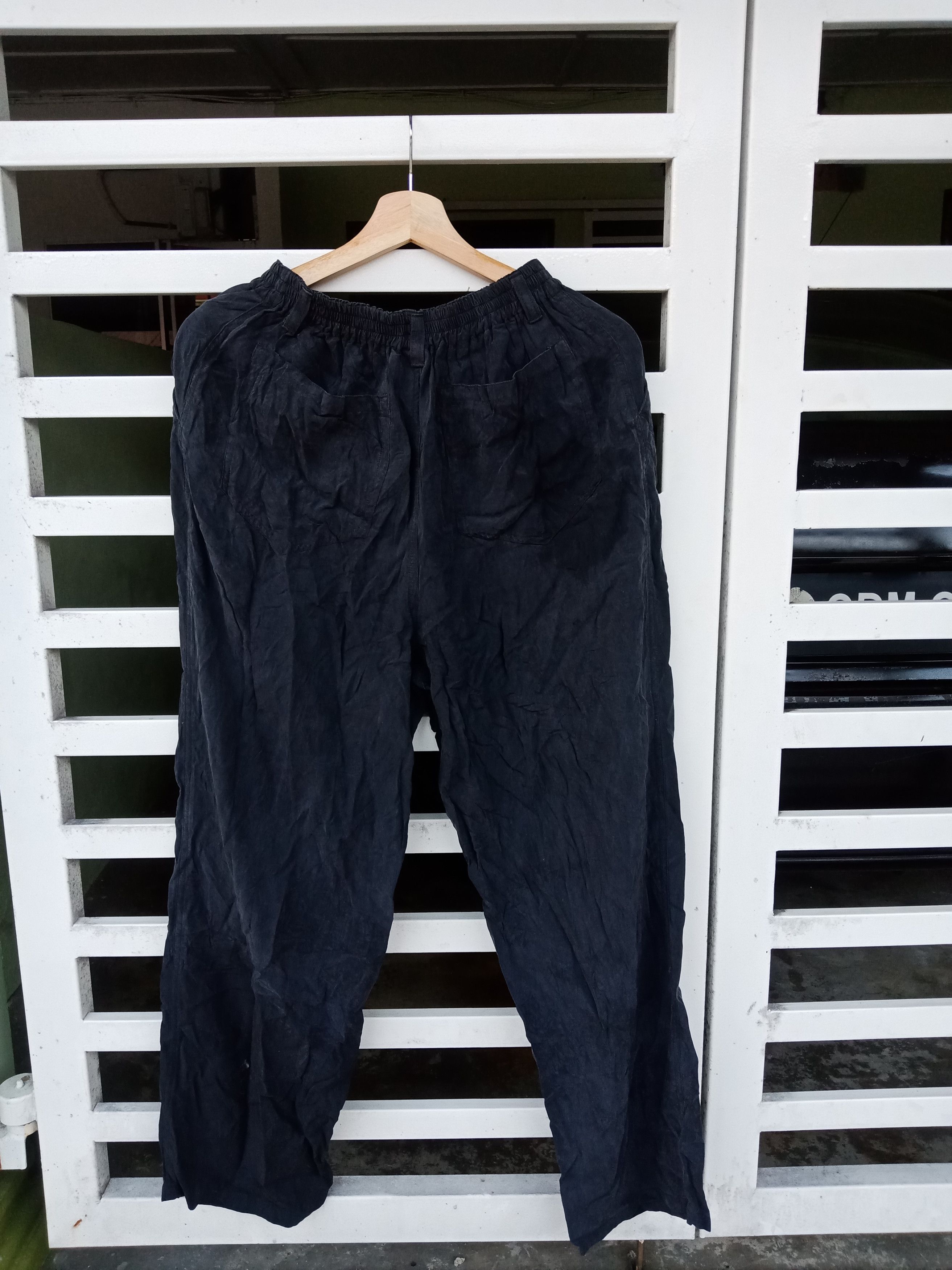 Issey Miyake Issey Miyake Hai Sporting Gear Light Soft Materials Pants Size 26" / US 2 / IT 38 - 2 Thumbnail