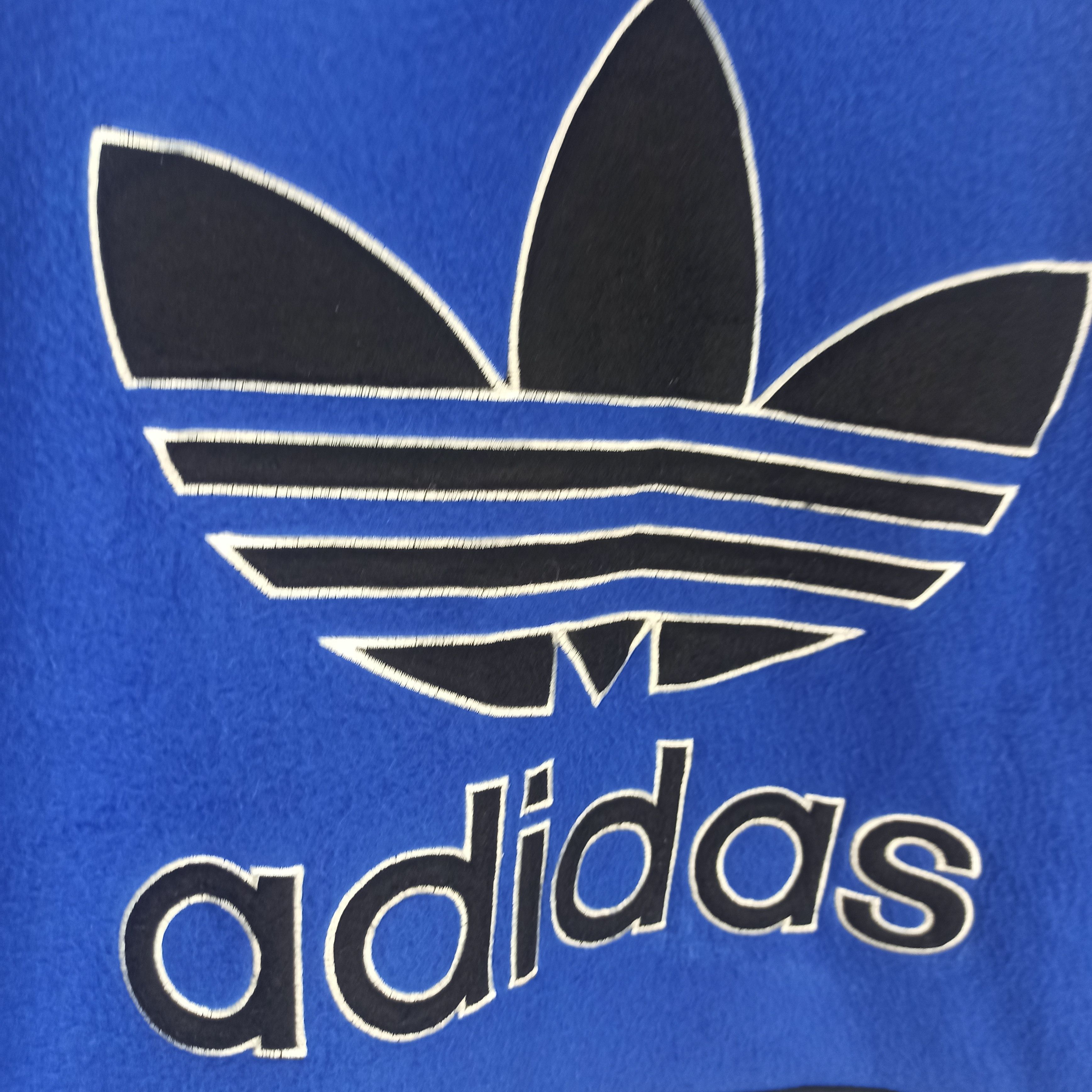 Adidas 🔥Vintage🔥 Adidas Japan Big Logo Embroidered Fleece Sweater Size US L / EU 52-54 / 3 - 3 Thumbnail