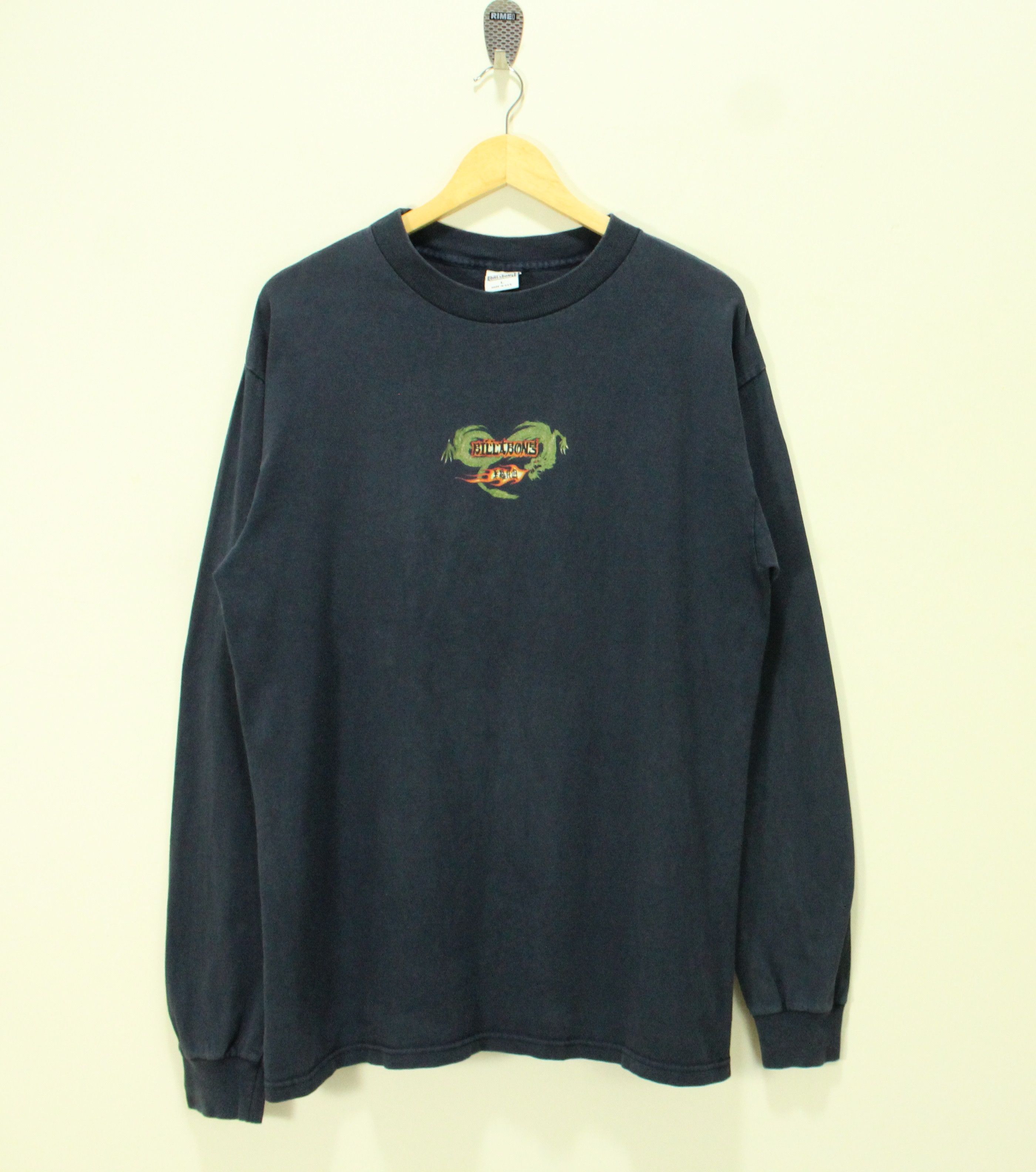 Billabong Vintage BILLABONG T Shirt Dragon Surf Style Long Sleeve Size US L / EU 52-54 / 3 - 3 Thumbnail
