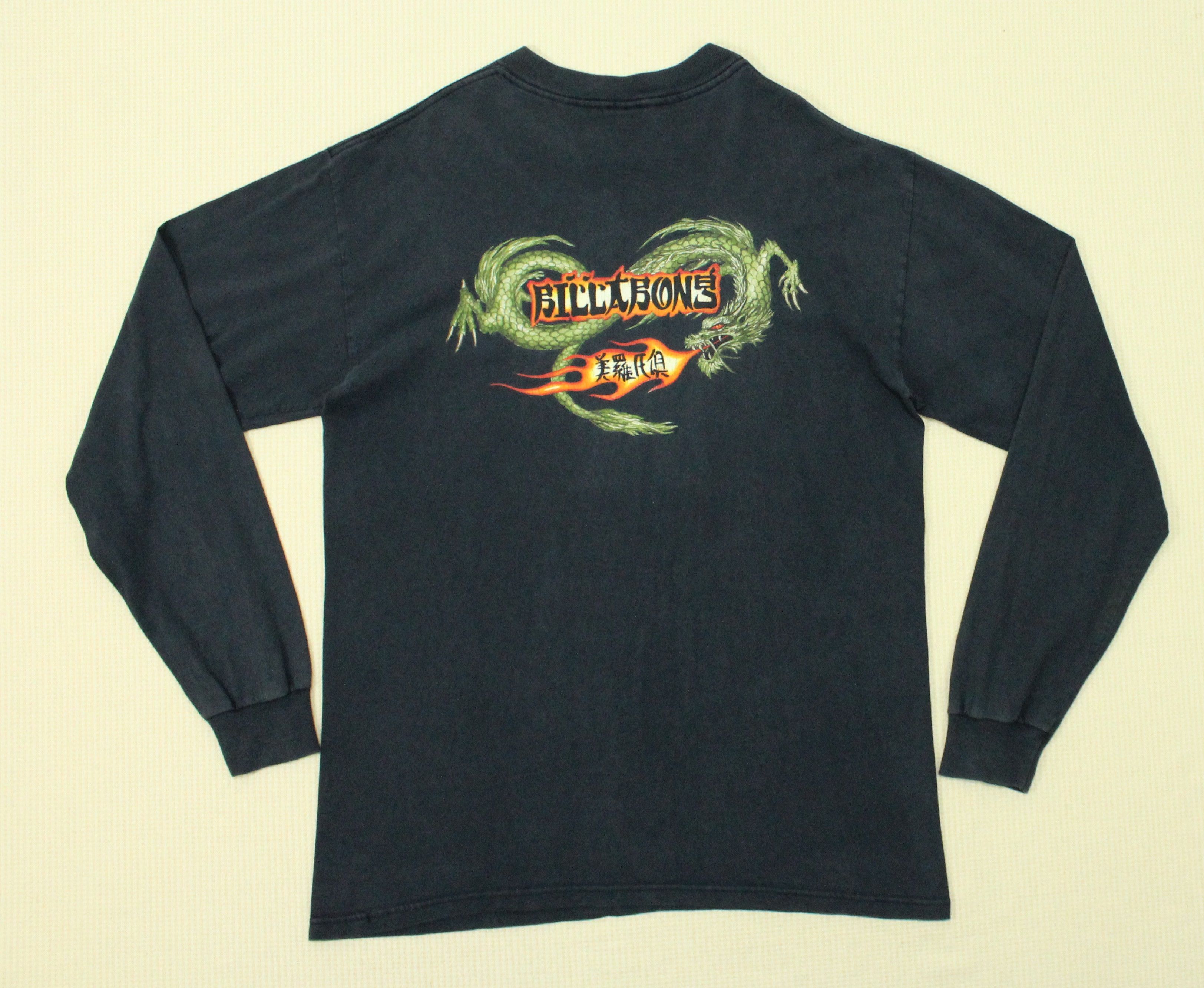 Billabong Vintage BILLABONG T Shirt Dragon Surf Style Long Sleeve Size US L / EU 52-54 / 3 - 8 Thumbnail