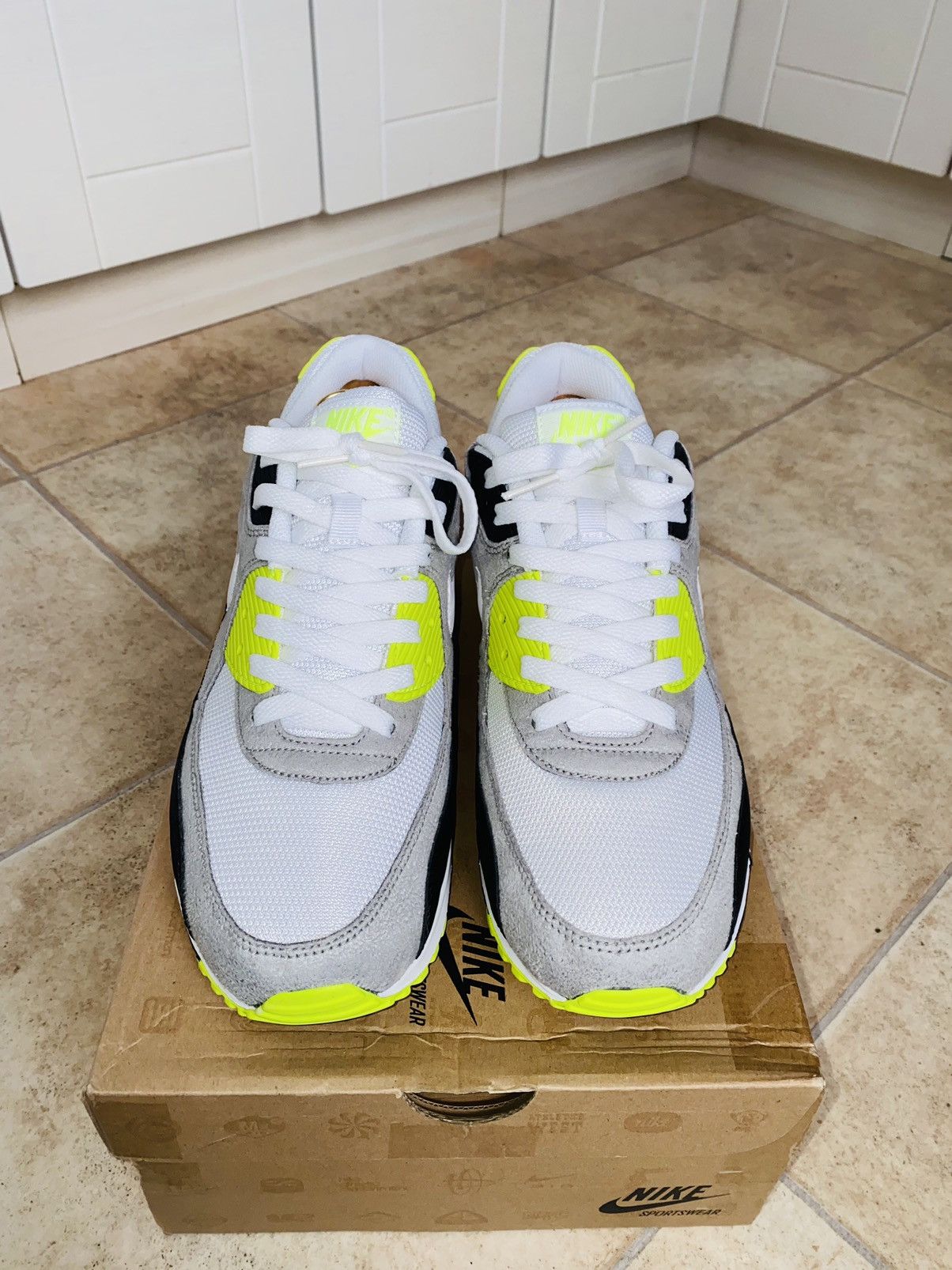 Nike × atmos Nike Air Max 90 OG Neon 95 Bw Parra Tn Fragment ACG Size US 10 / EU 43 - 7 Thumbnail
