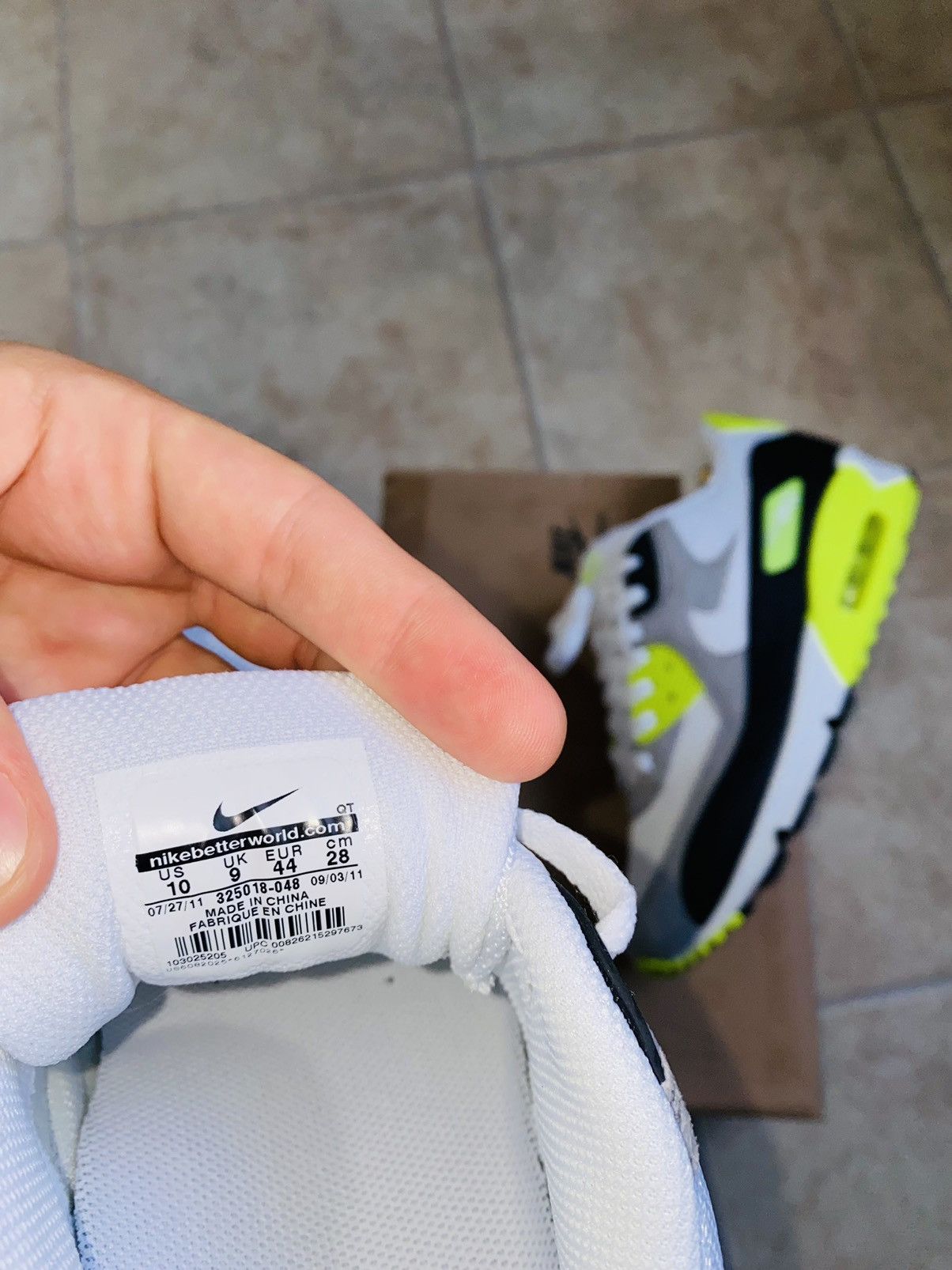 Nike × atmos Nike Air Max 90 OG Neon 95 Bw Parra Tn Fragment ACG Size US 10 / EU 43 - 11 Thumbnail