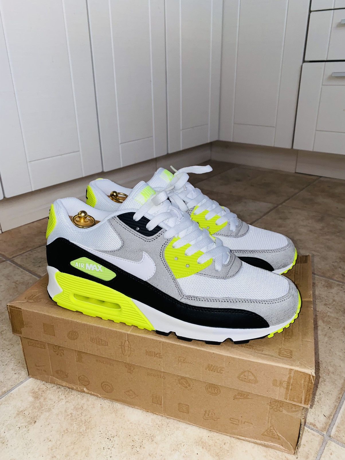 Nike × atmos Nike Air Max 90 OG Neon 95 Bw Parra Tn Fragment ACG Size US 10 / EU 43 - 3 Thumbnail