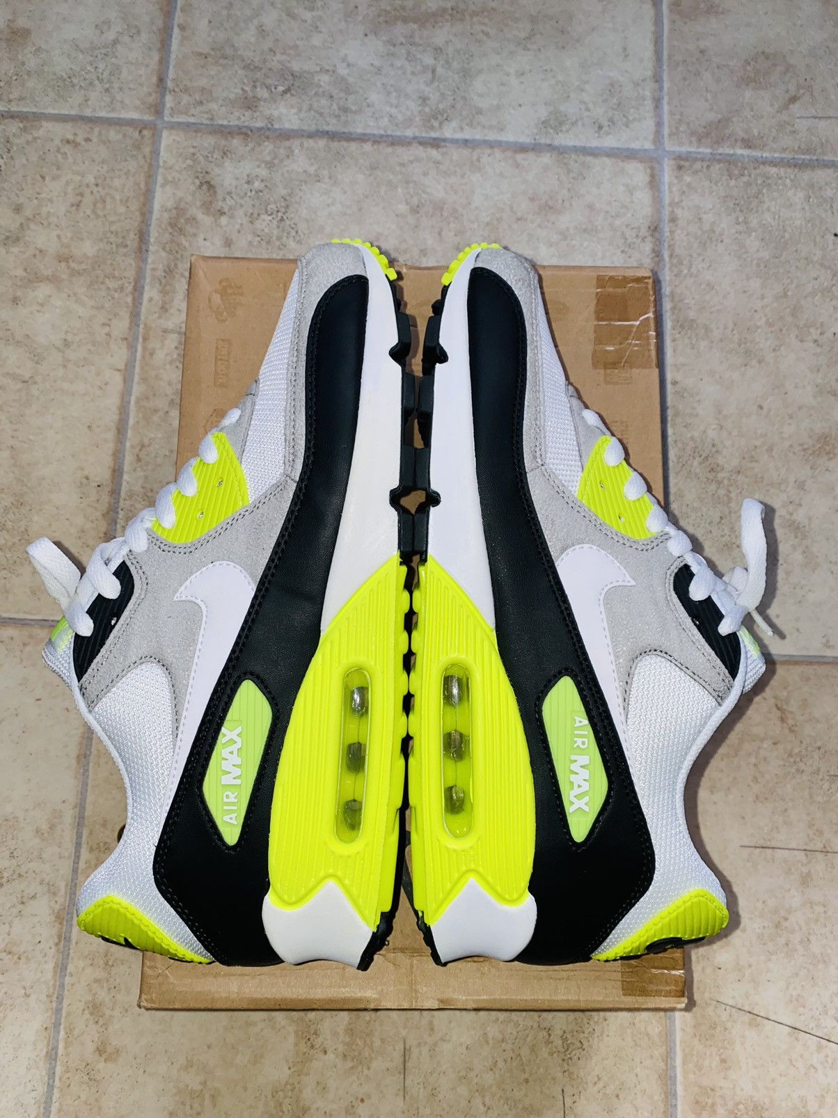 Nike × atmos Nike Air Max 90 OG Neon 95 Bw Parra Tn Fragment ACG Size US 10 / EU 43 - 9 Thumbnail