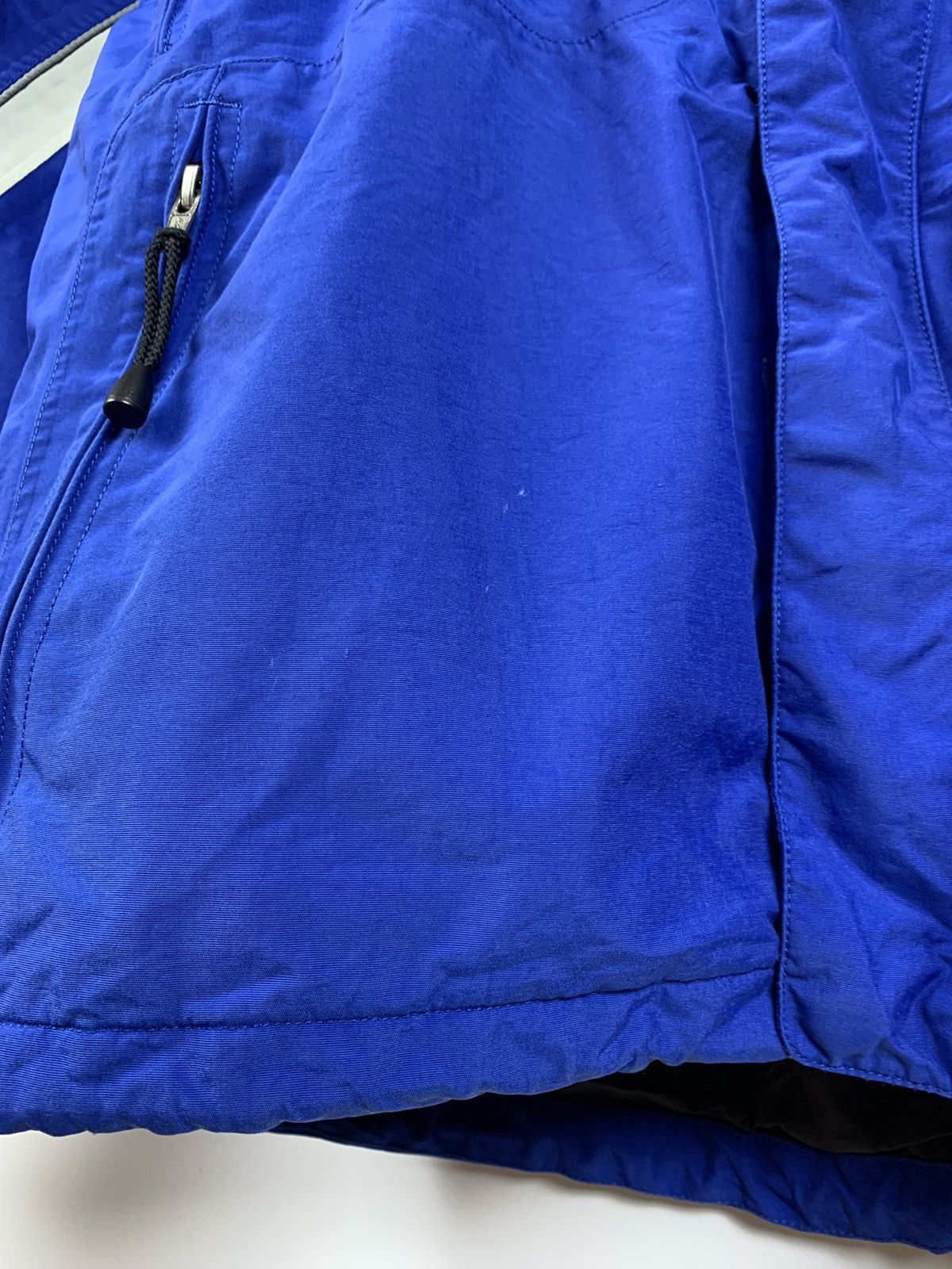 The North Face 90s Vintage The North Face HyVent Waterproof Jacket Size US L / EU 52-54 / 3 - 16 Thumbnail