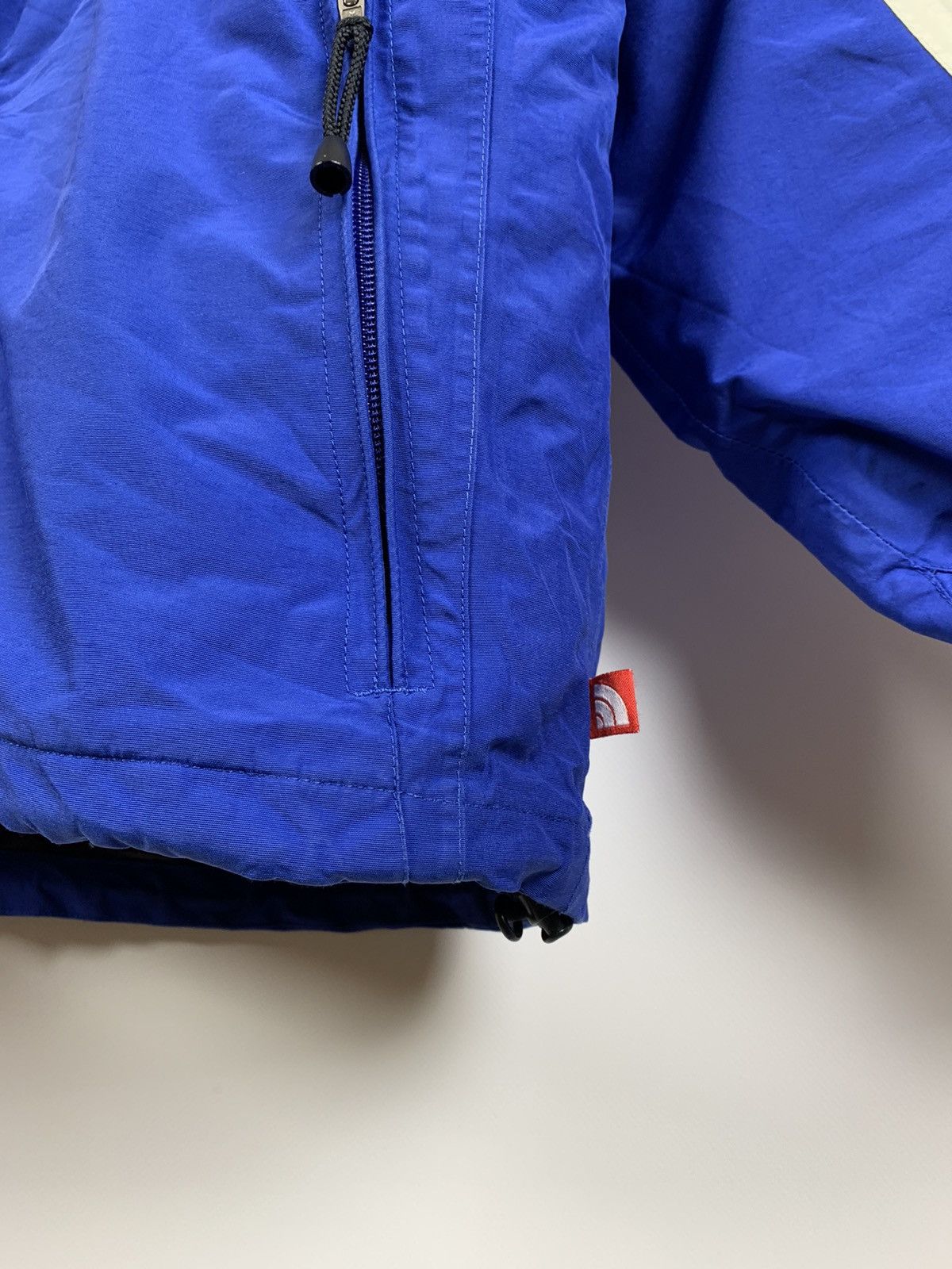 The North Face 90s Vintage The North Face HyVent Waterproof Jacket Size US L / EU 52-54 / 3 - 15 Thumbnail