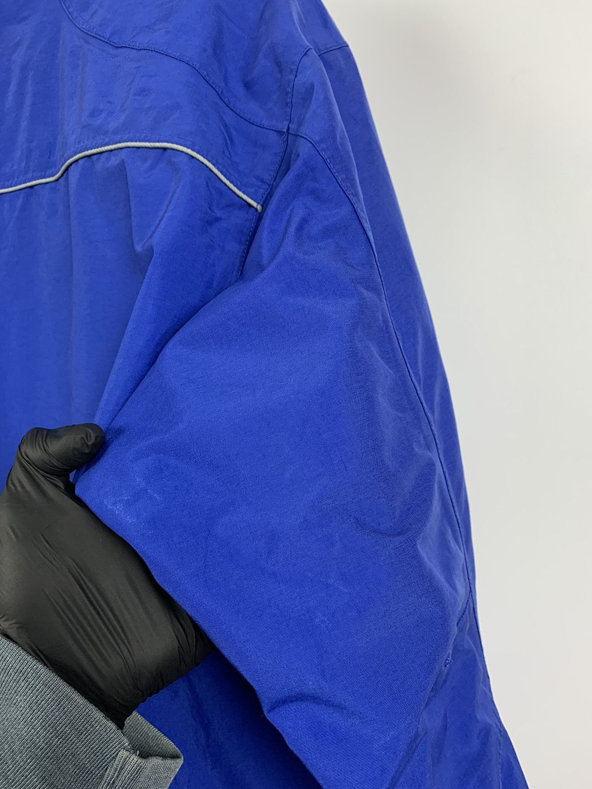 The North Face 90s Vintage The North Face HyVent Waterproof Jacket Size US L / EU 52-54 / 3 - 21 Thumbnail
