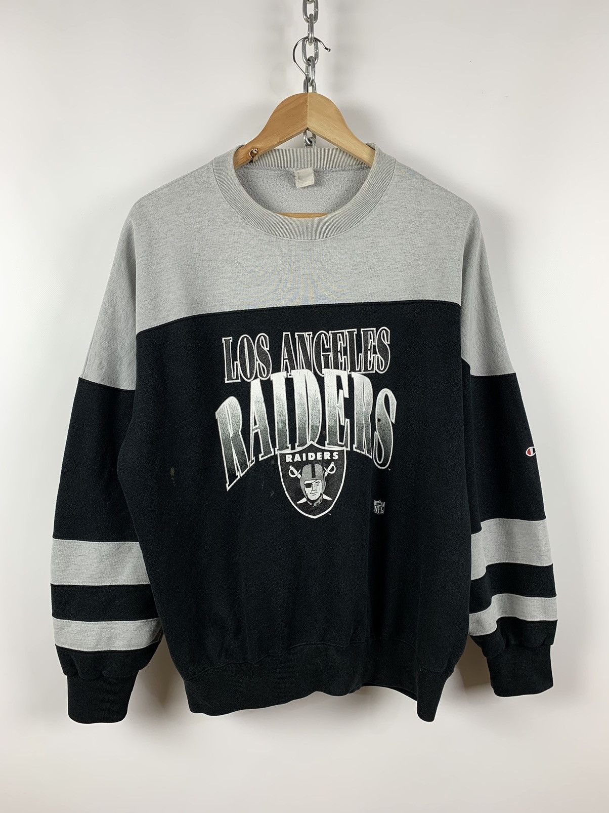 Champion 90s Vintage Champion Los Angeles Raiders NFL Sweatshirt Size US L / EU 52-54 / 3 - 1 Thumbnail