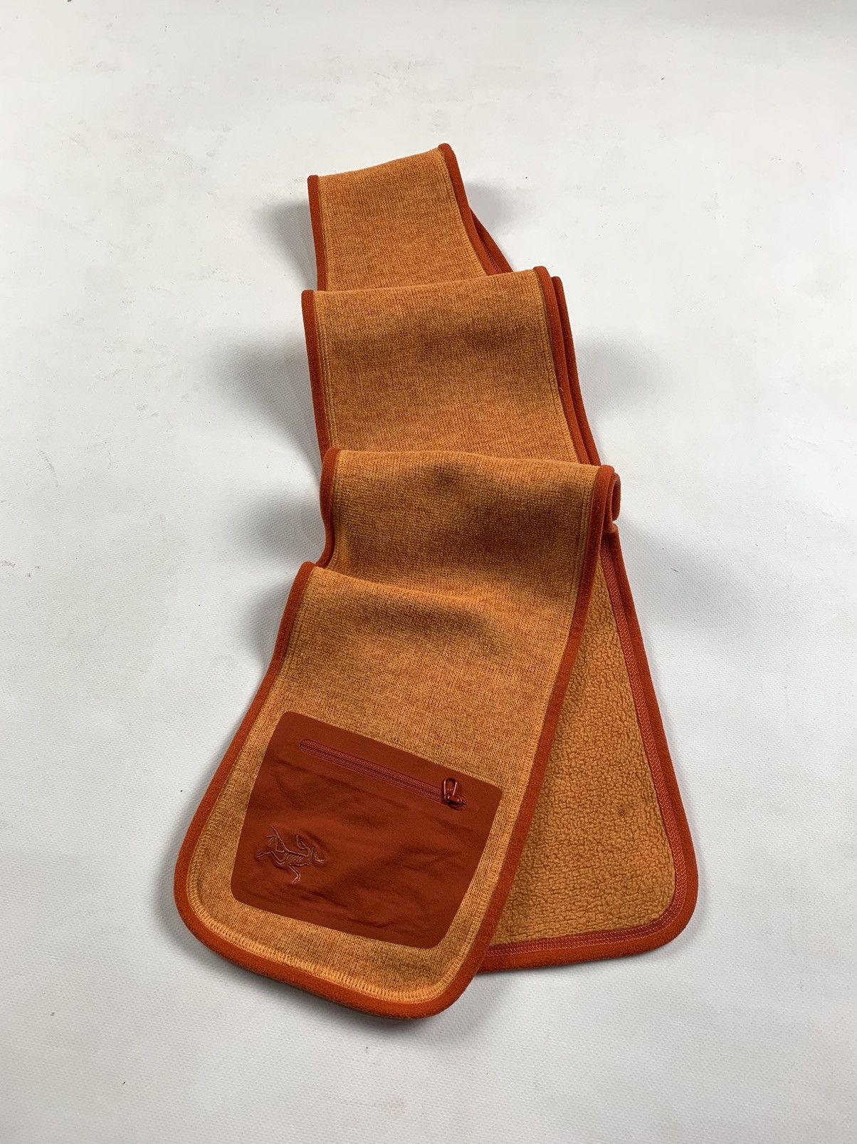 Arc'teryx Vintage Arcteryx Polartec Zip Pocket Fleece Scarf Size ONE SIZE - 1 Thumbnail