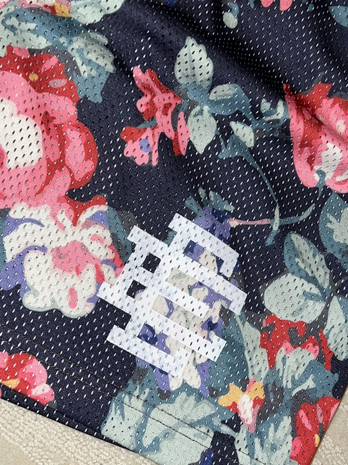 Eric Emanuel Eric Emanuel OG Floral shorts SIZE Large Size US 32 / EU 48 - 3 Thumbnail
