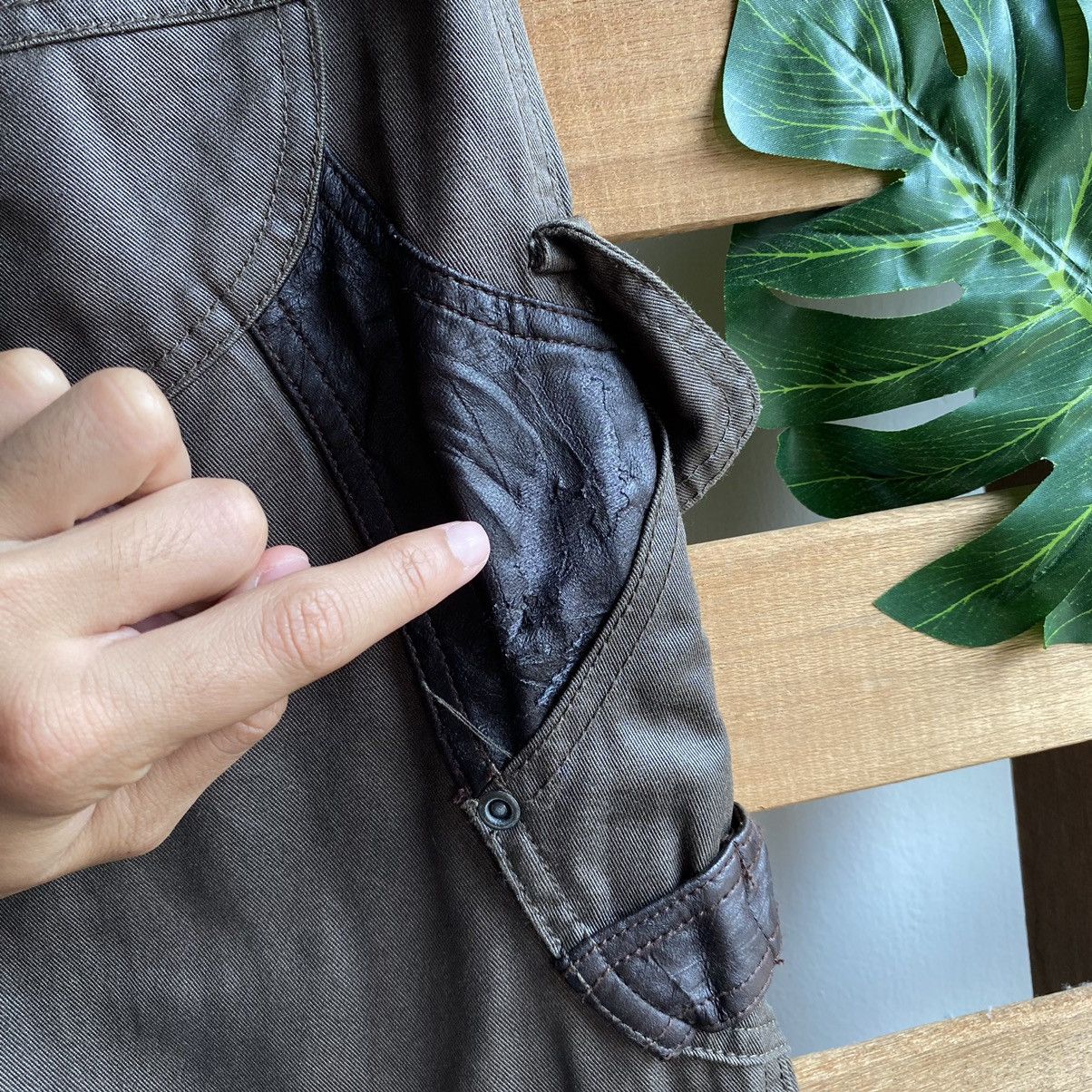 20471120 × Beauty Beast × Japanese Brand Bondage Cargo Pants by Difference Rupert Japan Size US 32 / EU 48 - 12 Thumbnail