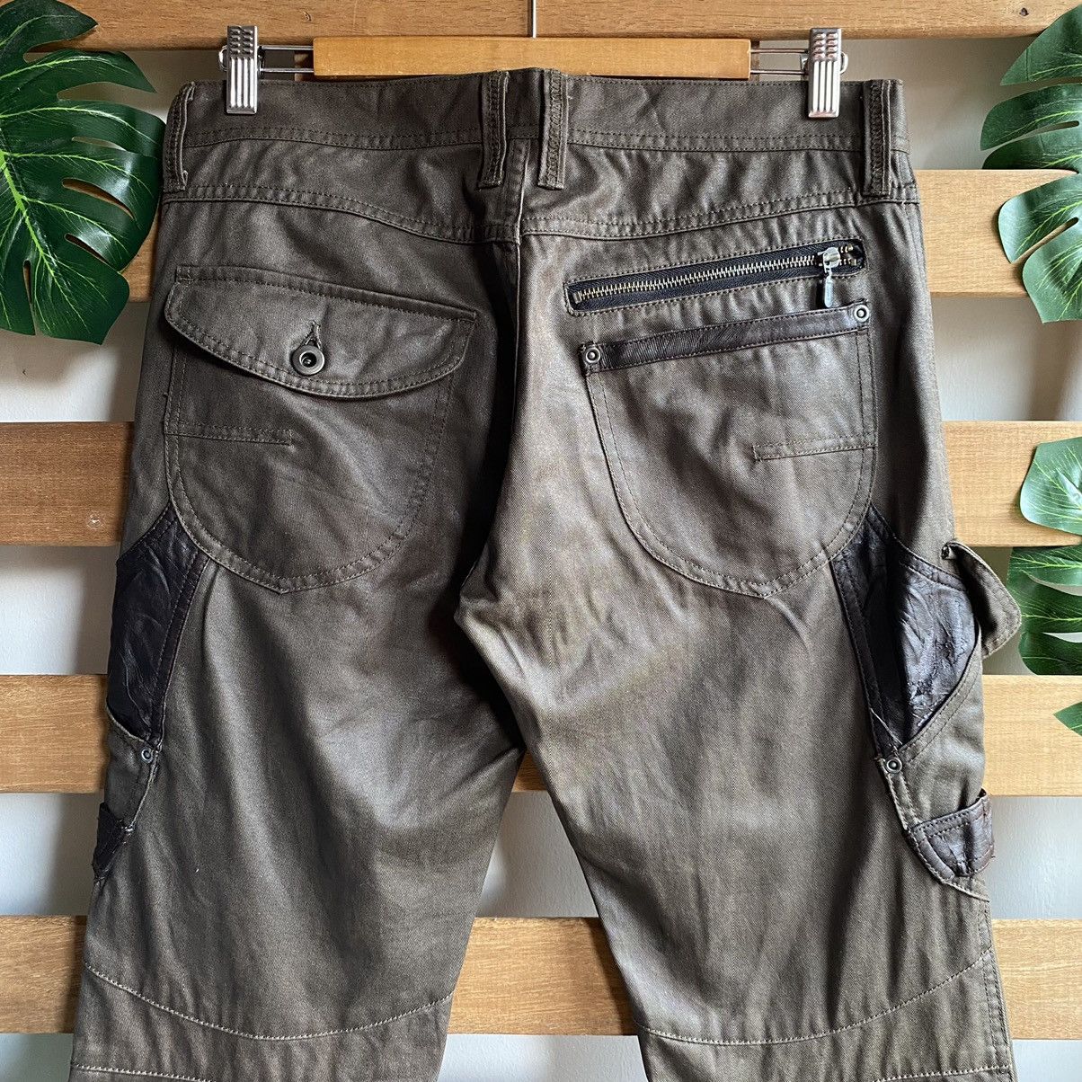 20471120 × Beauty Beast × Japanese Brand Bondage Cargo Pants by Difference Rupert Japan Size US 32 / EU 48 - 10 Thumbnail