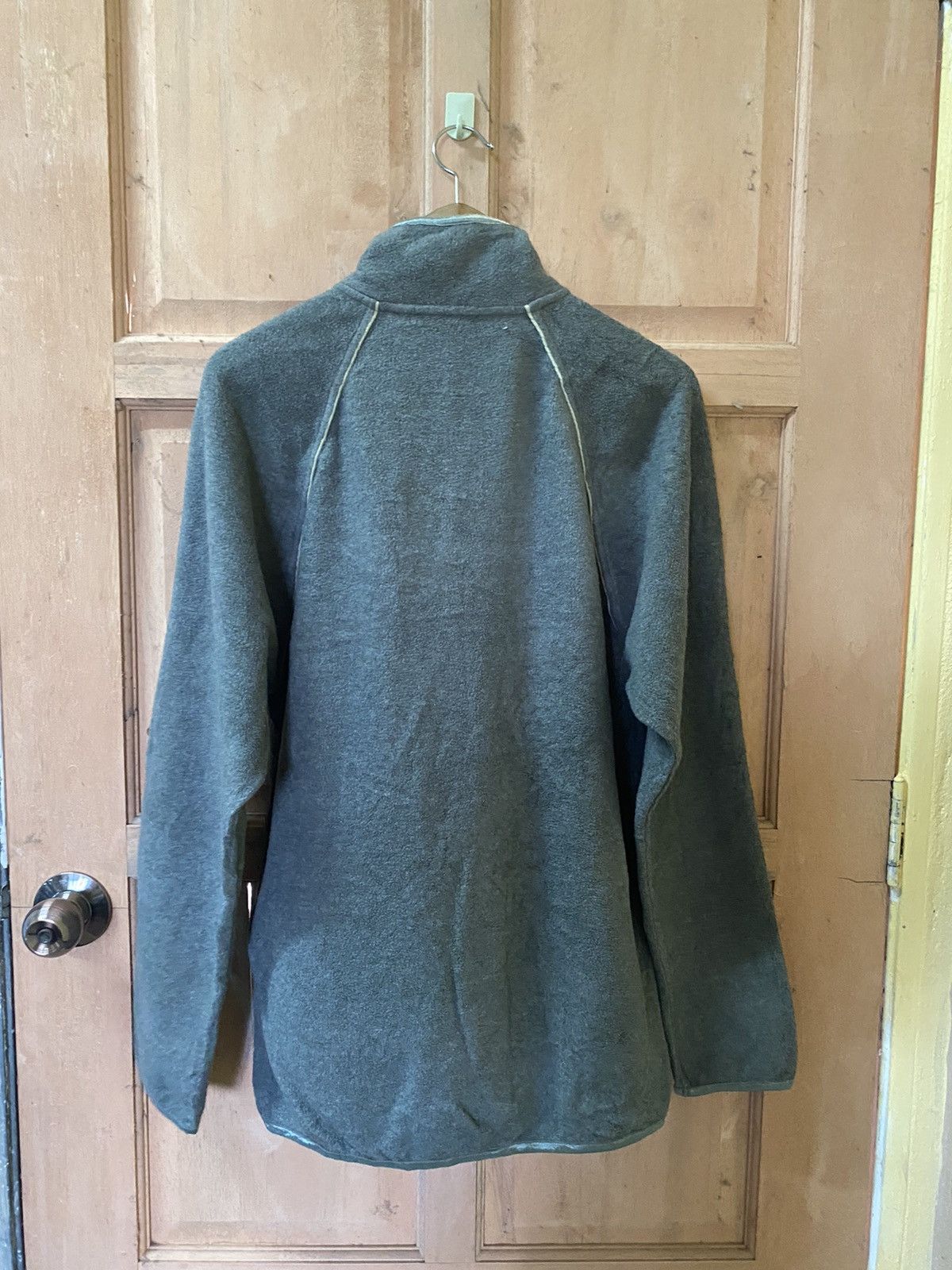 VINTAGE DKNY ACTIVE HALF BUTTON SPELL OUT LOGO SWEATER