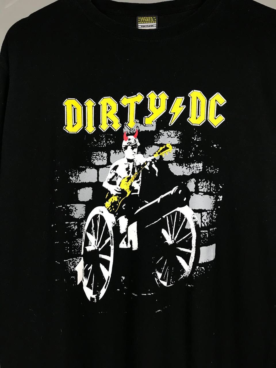 AC/DC × Band Tees × Vintage AC/DC 2012 vintage rock band tour tee Size US L / EU 52-54 / 3 - 3 Thumbnail