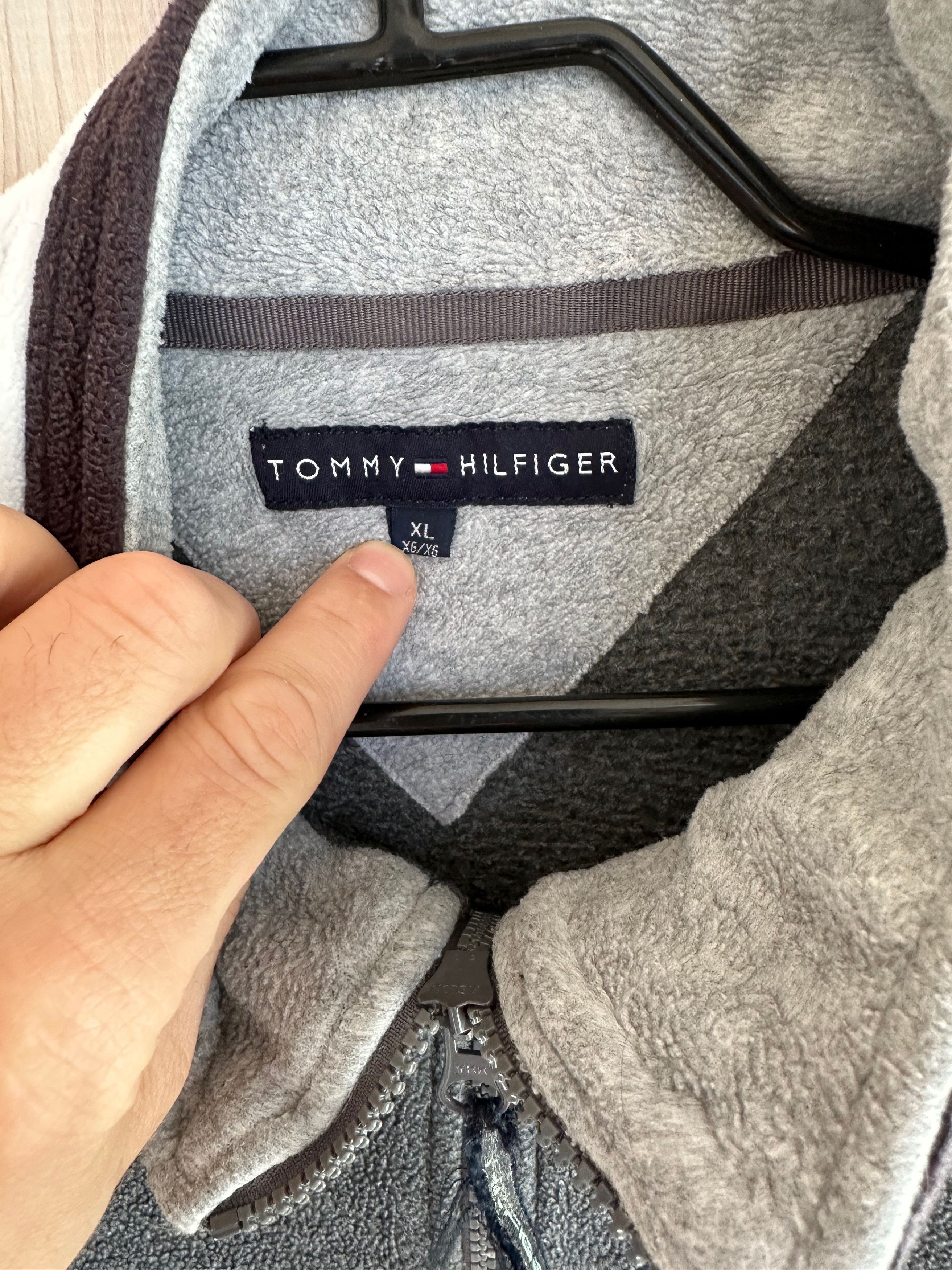 Tommy Hilfiger 00's Tommy Hilfiger 1/4 zip fleece pullover gray Y2K Size US XL / EU 56 / 4 - 4 Thumbnail