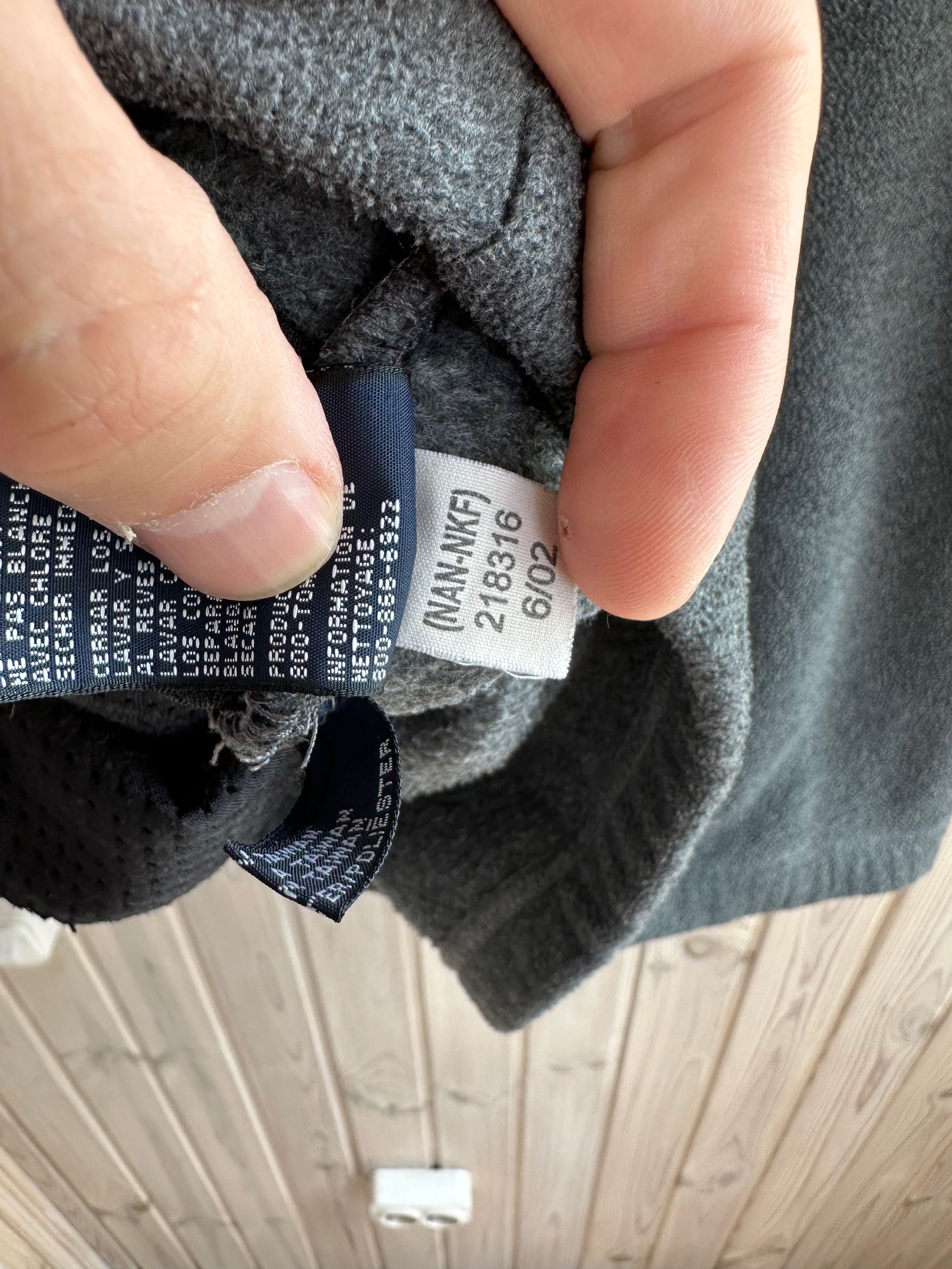 Tommy Hilfiger 00's Tommy Hilfiger 1/4 zip fleece pullover gray Y2K Size US XL / EU 56 / 4 - 11 Thumbnail