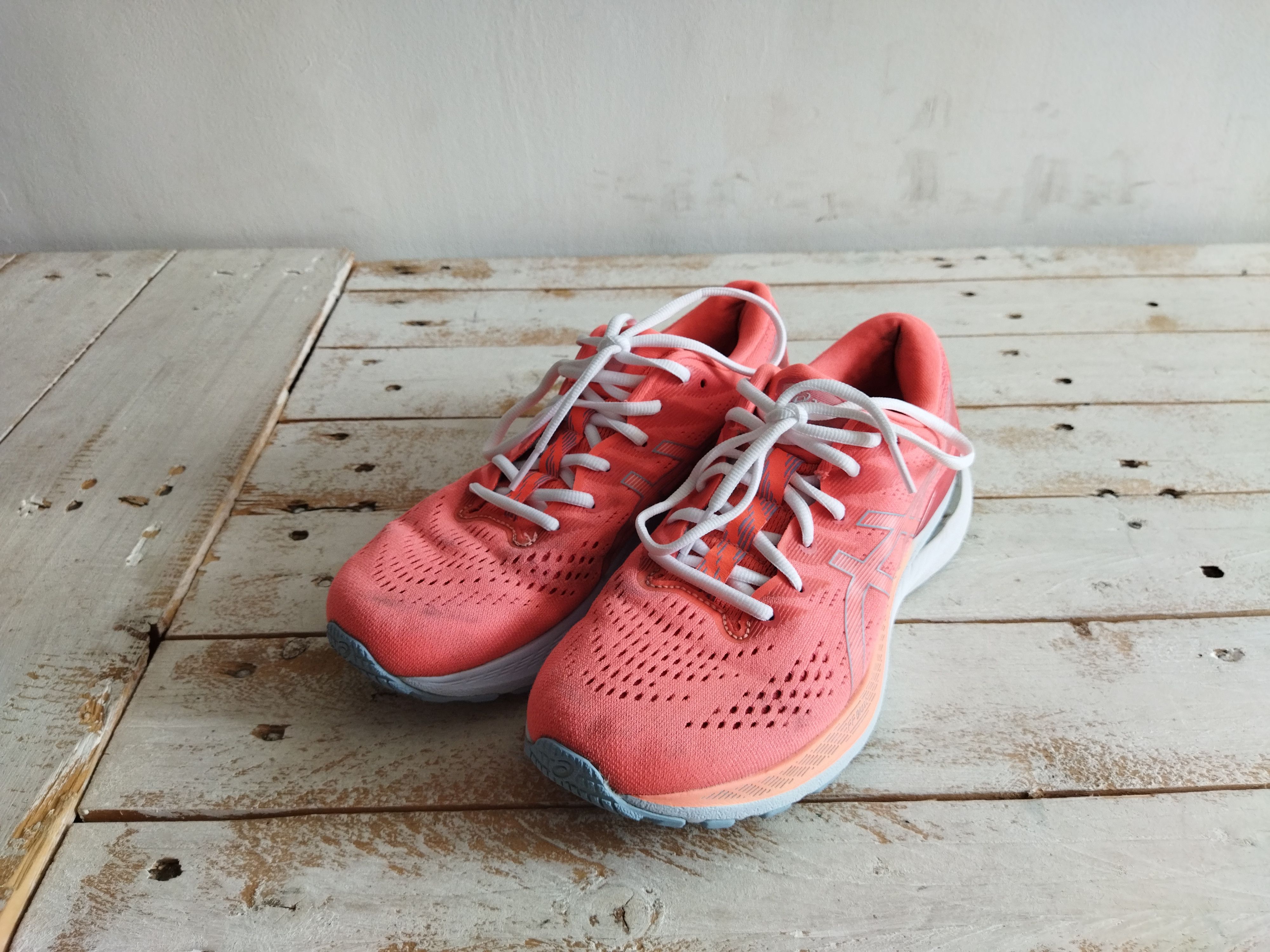 Asics Gel Kayano 28 FF Blast Womens EU 40 Shoes US 8.5 Trainers Size US 8.5 / IT 38.5 - 3 Thumbnail