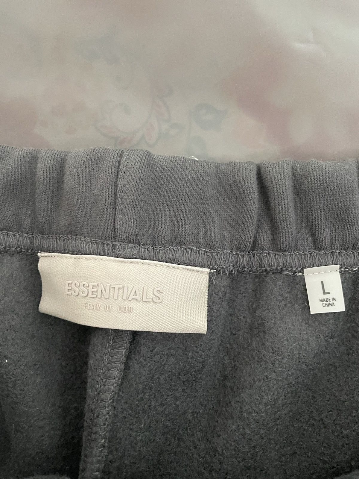 Essentials × FOG × Fear of God Fear of God Essentials Black Shorts Size US 34 / EU 50 - 3 Thumbnail