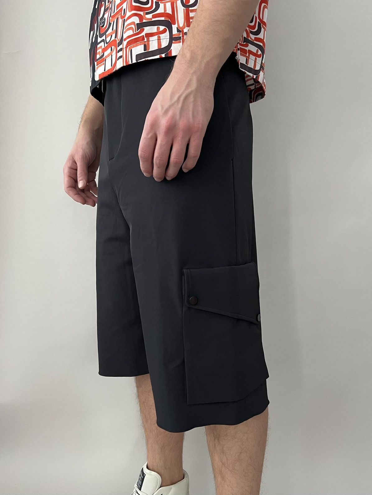 Bottega Veneta Cargo Shorts Size US 34 / EU 50 - 4 Thumbnail