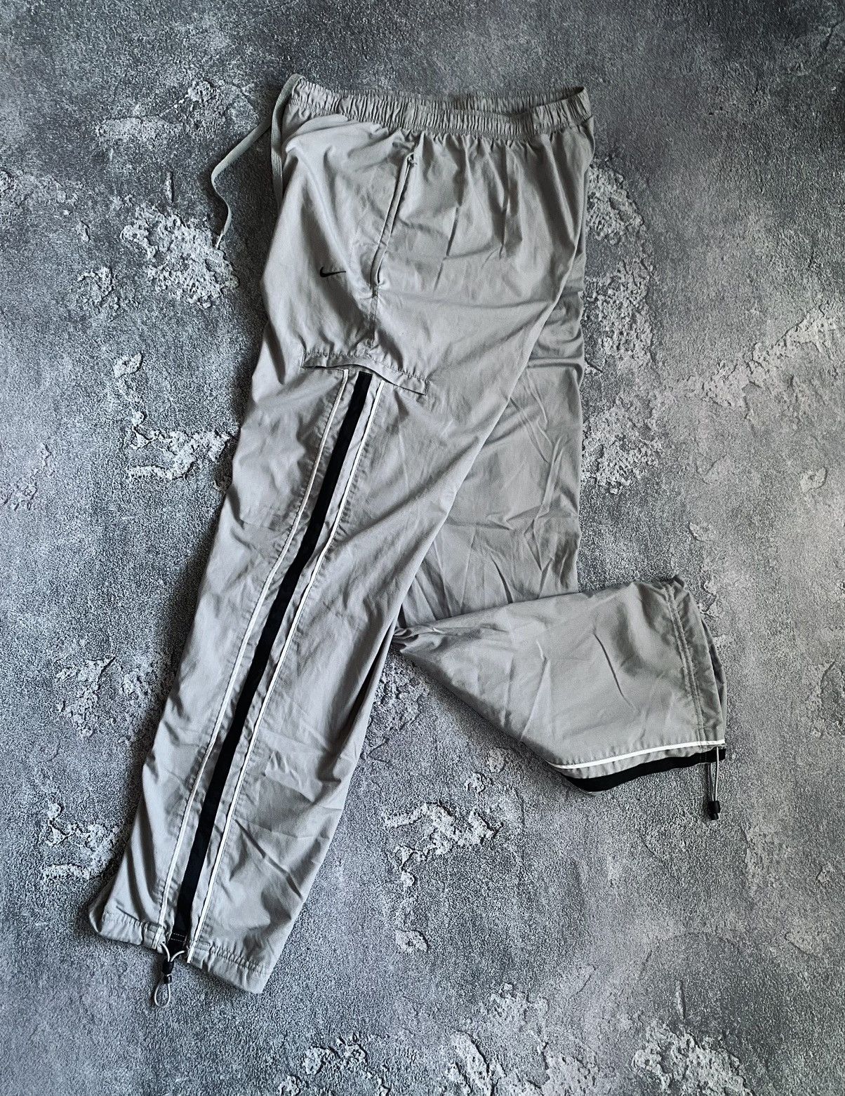 Nike Vintage Nike Sweatpants Nylon Y2K Drill L Size Size US 33 - 1 Thumbnail