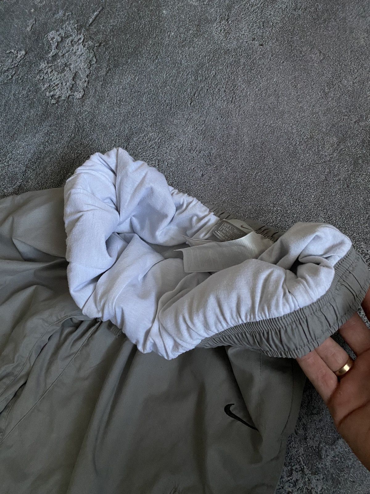 Nike Vintage Nike Sweatpants Nylon Y2K Drill L Size Size US 33 - 10 Thumbnail
