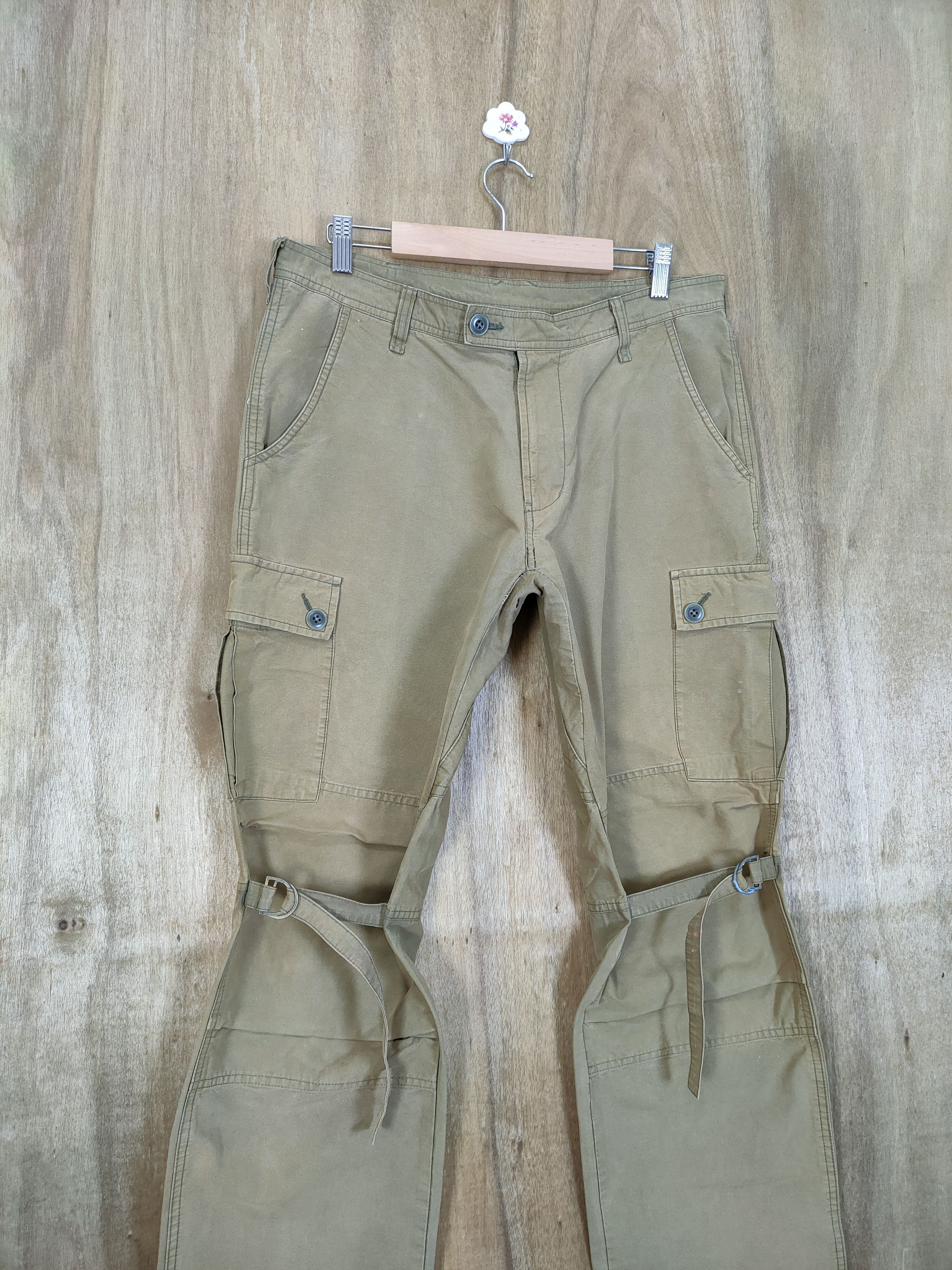 Takeo Kikuchi × Vintage TAKEO KIKUCHI FADED BONDAGE BAGGY CARGO PANTS Size US 34 / EU 50 - 2 Thumbnail