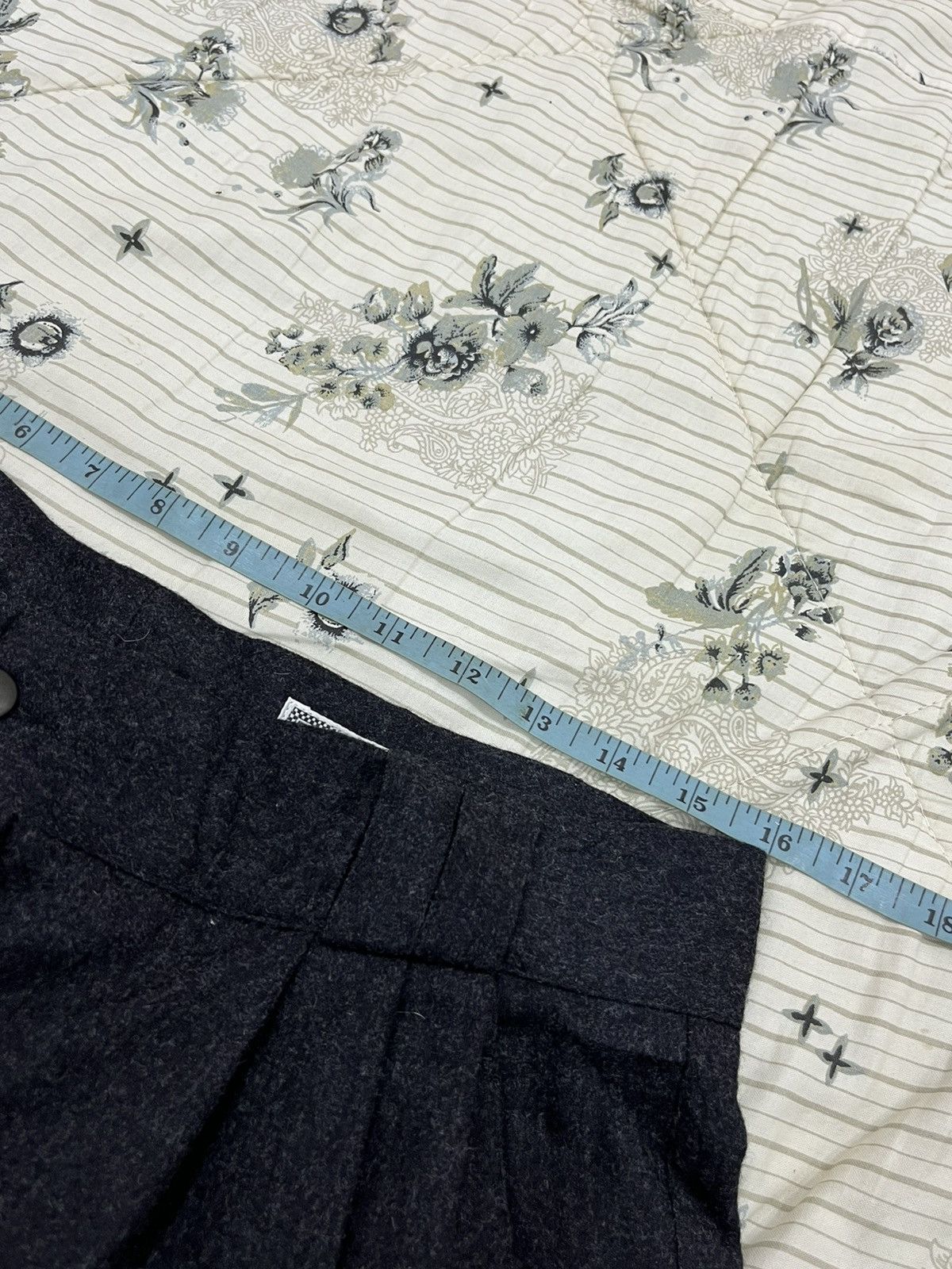 Versace T. GIANNI VERSACE WOOL PANTS Size US 32 / EU 48 - 12 Thumbnail