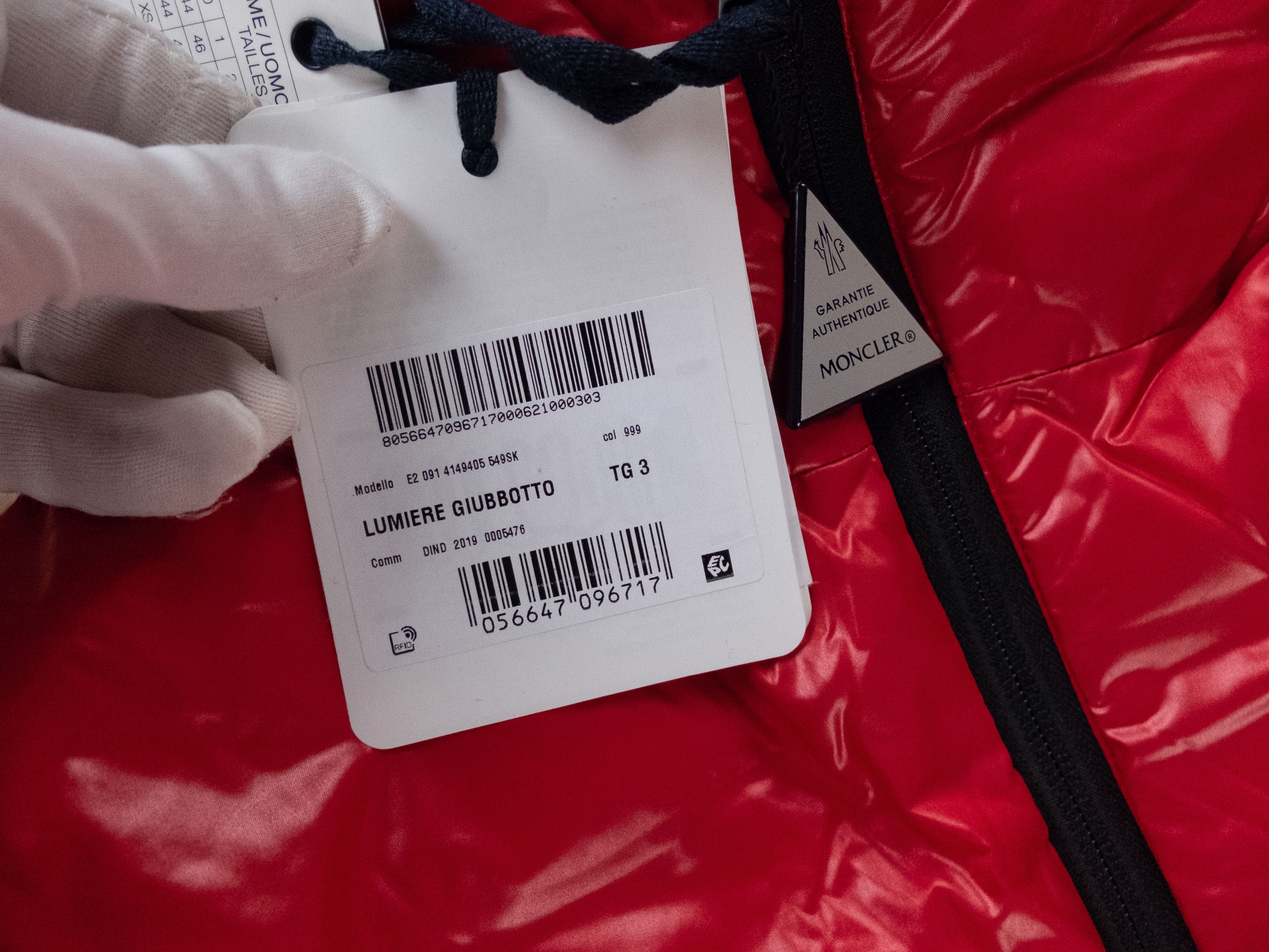 Moncler MONCLER Lumiere red black reversible puffer jacket Large 3 Size US L / EU 52-54 / 3 - 5 Thumbnail