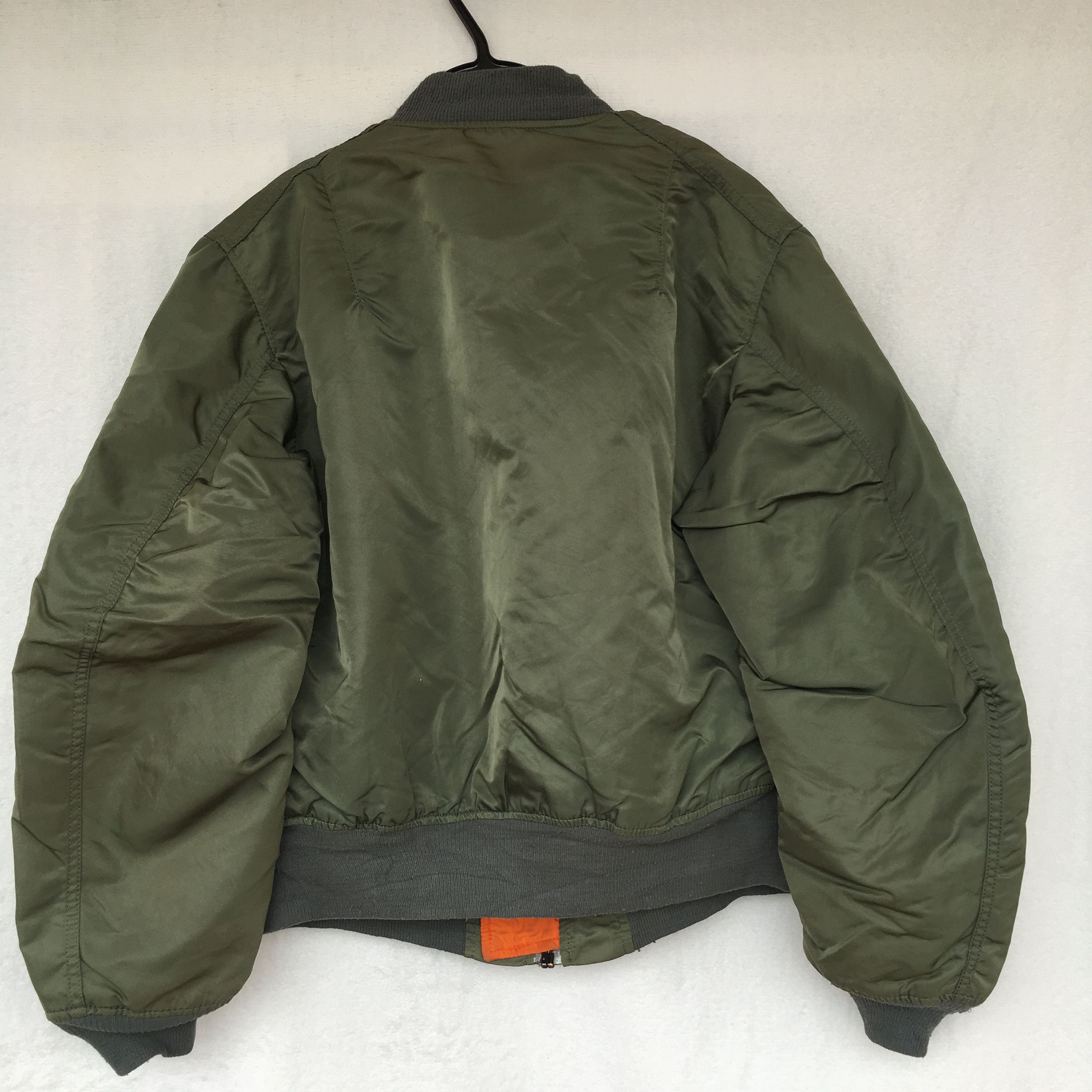 Alpha Industries MA-1 jacket Size US L / EU 52-54 / 3 - 7 Thumbnail