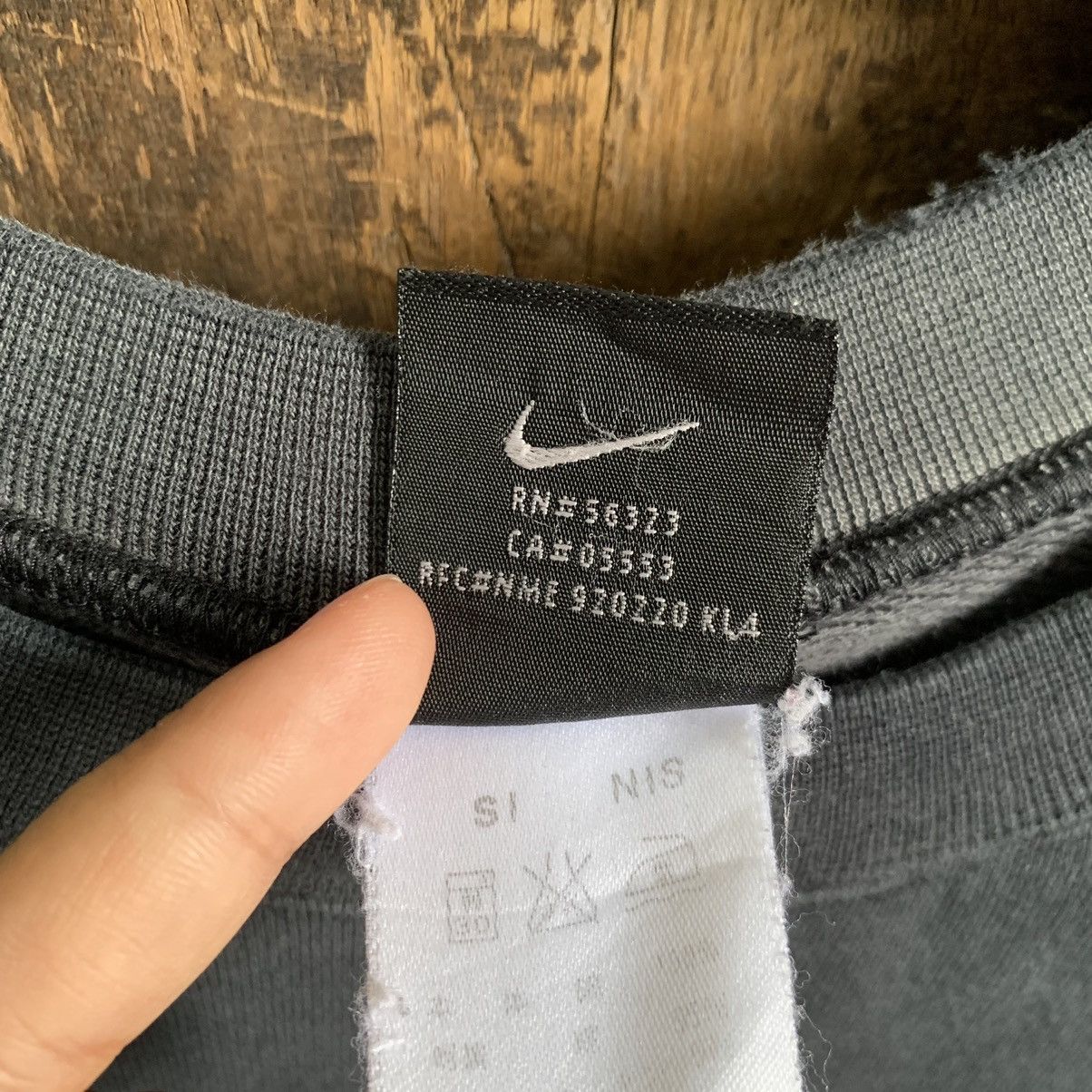 Nike × Vintage Vintage Nike Small Swosh Crewneck Sweatshirt Size US M / EU 48-50 / 2 - 5 Thumbnail