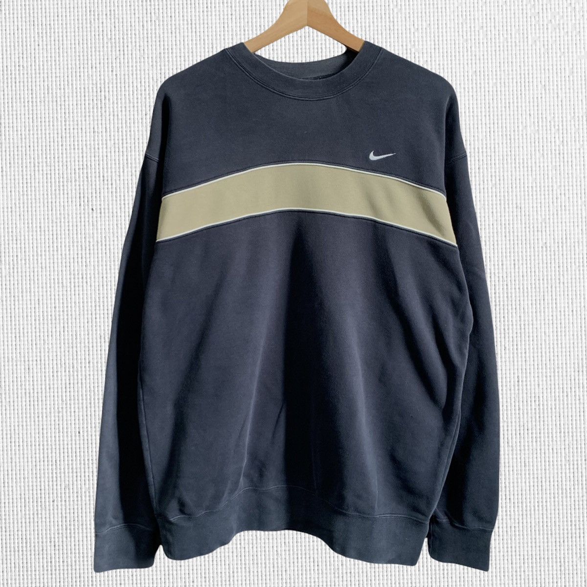 Nike × Vintage Vintage Nike Small Swosh Crewneck Sweatshirt Size US M / EU 48-50 / 2 - 1 Thumbnail