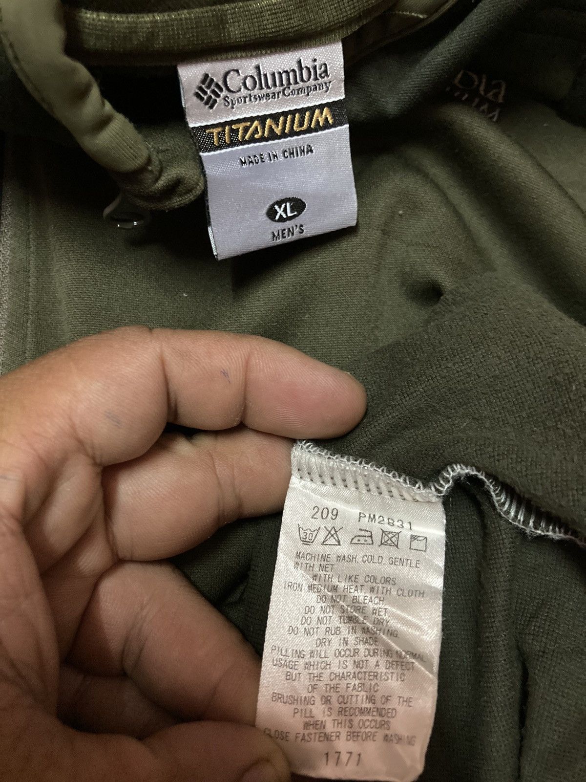 Columbia COLUMBIA TITANIUM ZIPPER HOODIE Size US XL / EU 56 / 4 - 5 Thumbnail